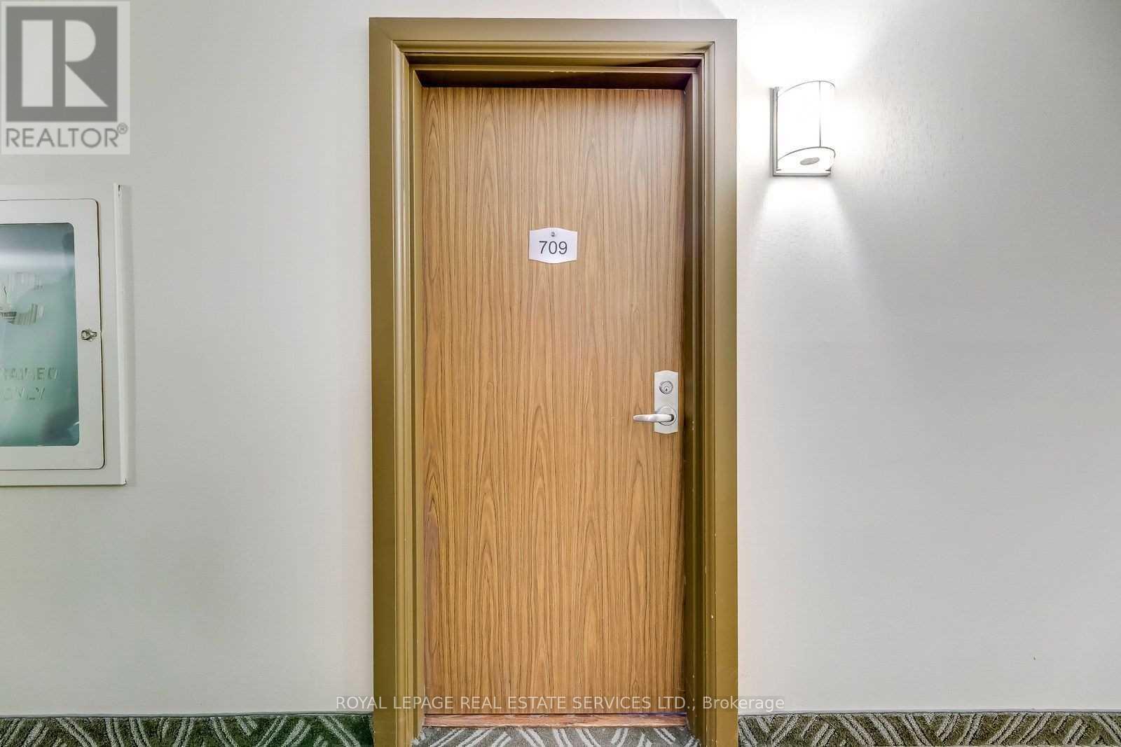 709 - 1110 Walden Circle, Mississauga, Ontario  L5J 4R3 - Photo 17 - W12869846
