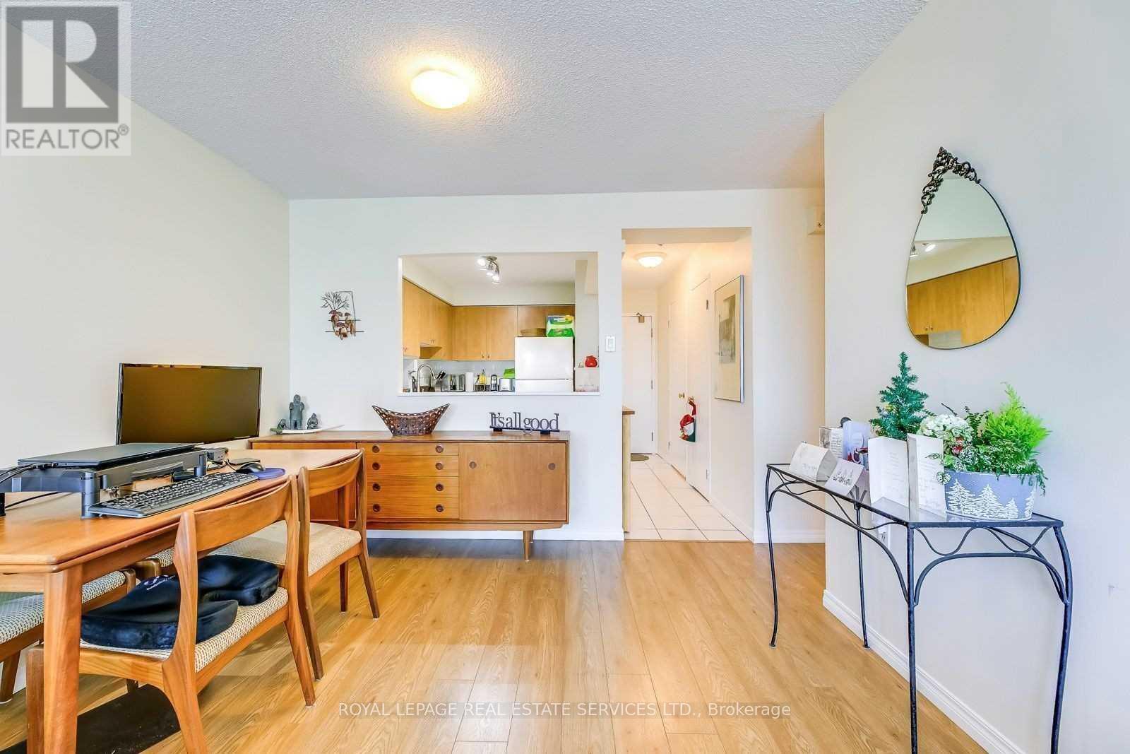 709 - 1110 Walden Circle, Mississauga, Ontario  L5J 4R3 - Photo 7 - W12869846