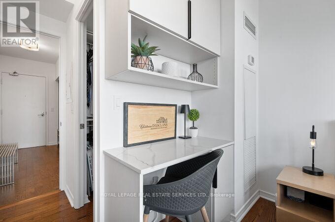 904 - 15 Legion Road, Toronto, Ontario  M8V 0A9 - Photo 19 - W12869856