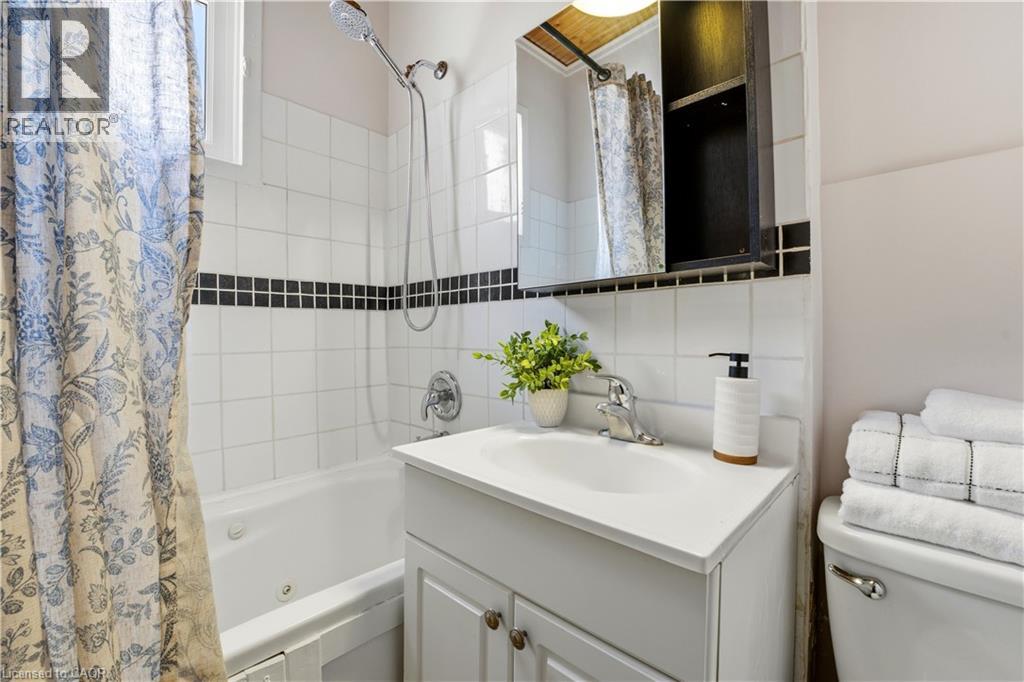 33 Park Hill Road W, Cambridge, Ontario  N1S 1E1 - Photo 15 - 40810062