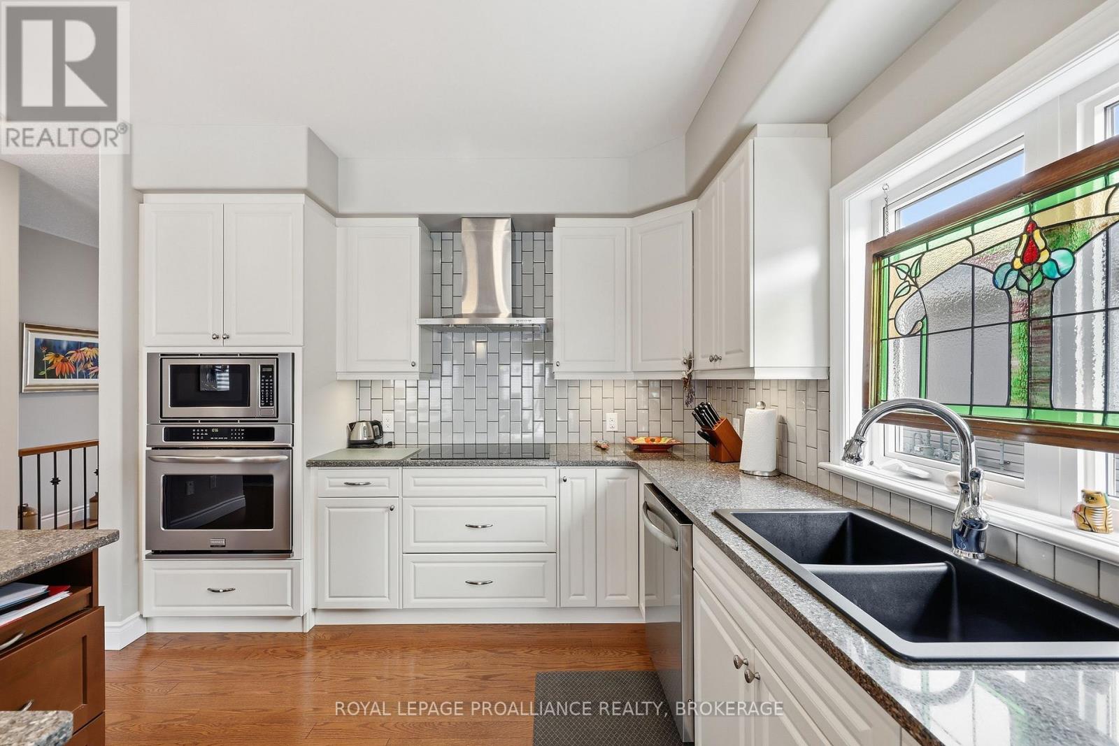 150 Sorbie Crescent, Loyalist, Ontario  K7N 0B7 - Photo 16 - X12869806