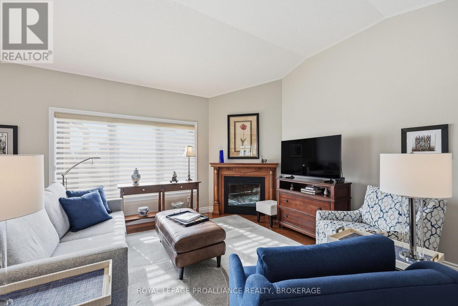 150 Sorbie Crescent, Loyalist, Ontario  K7N 0B7 - Photo 21 - X12869806