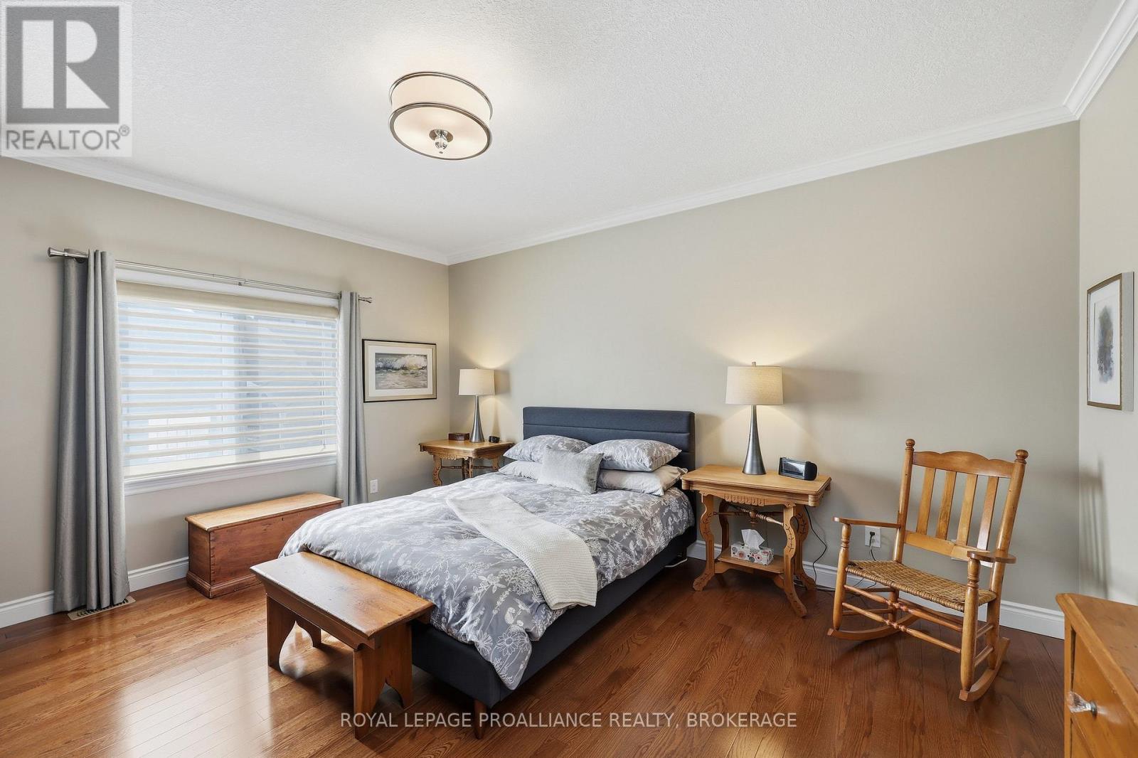 150 Sorbie Crescent, Loyalist, Ontario  K7N 0B7 - Photo 25 - X12869806