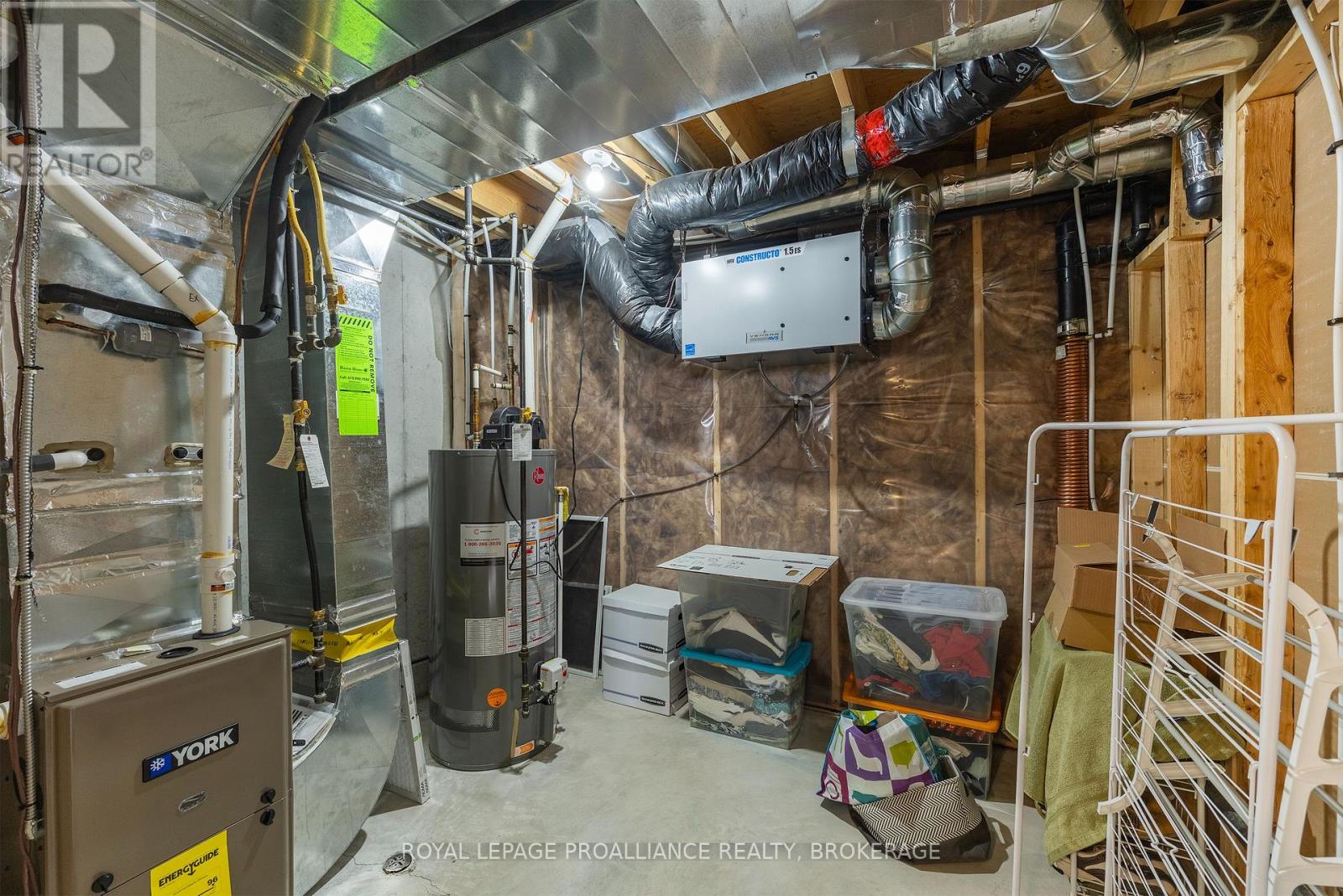 150 Sorbie Crescent, Loyalist, Ontario  K7N 0B7 - Photo 44 - X12869806