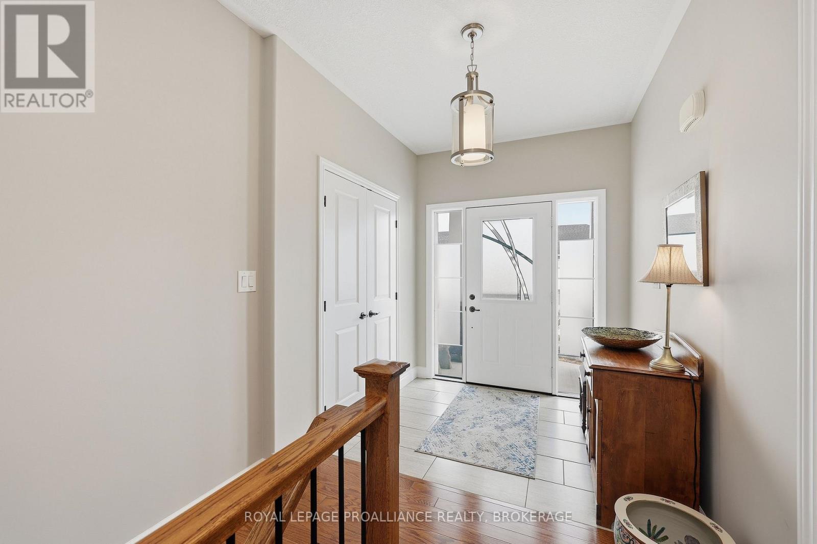 150 Sorbie Crescent, Loyalist, Ontario  K7N 0B7 - Photo 5 - X12869806