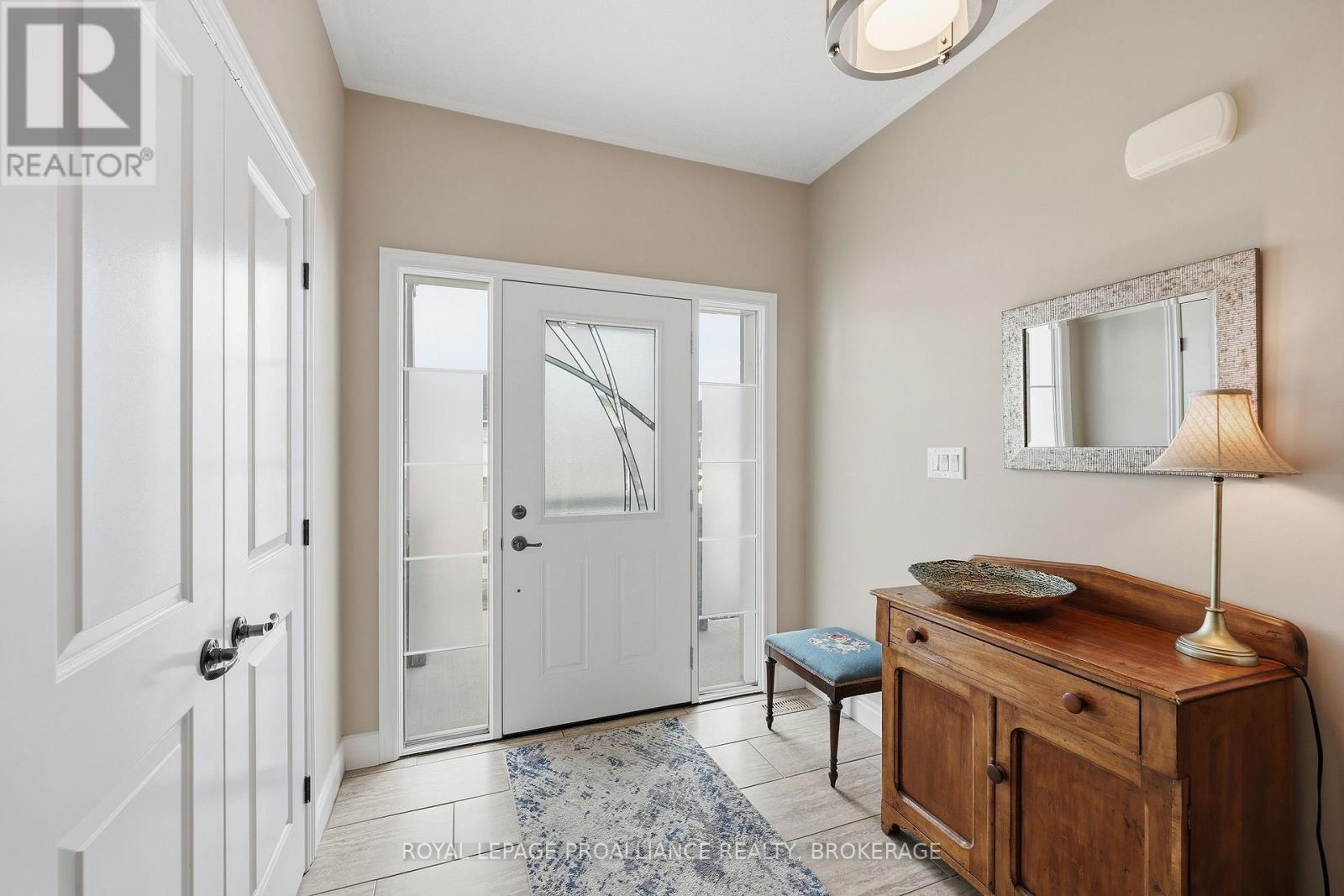 150 Sorbie Crescent, Loyalist, Ontario  K7N 0B7 - Photo 6 - X12869806