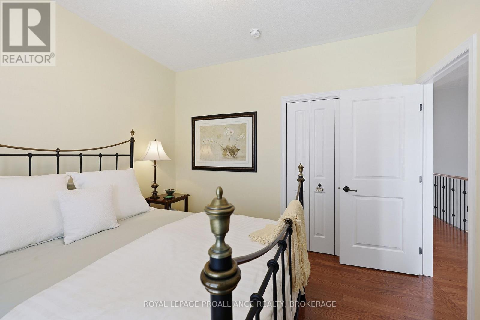 150 Sorbie Crescent, Loyalist, Ontario  K7N 0B7 - Photo 9 - X12869806