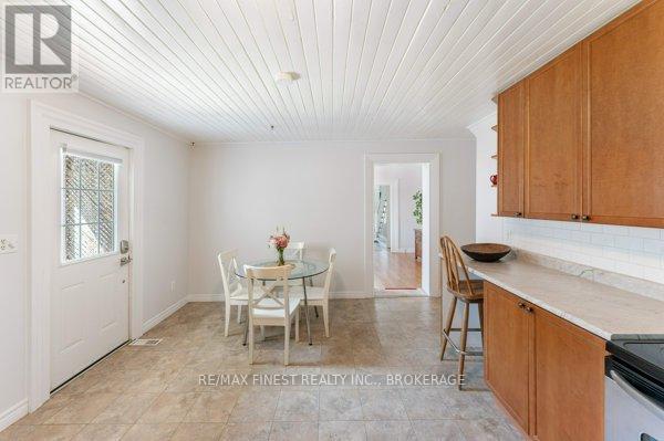 30 King Street, Prince Edward County, Ontario  K0K 2T0 - Photo 16 - X12869810