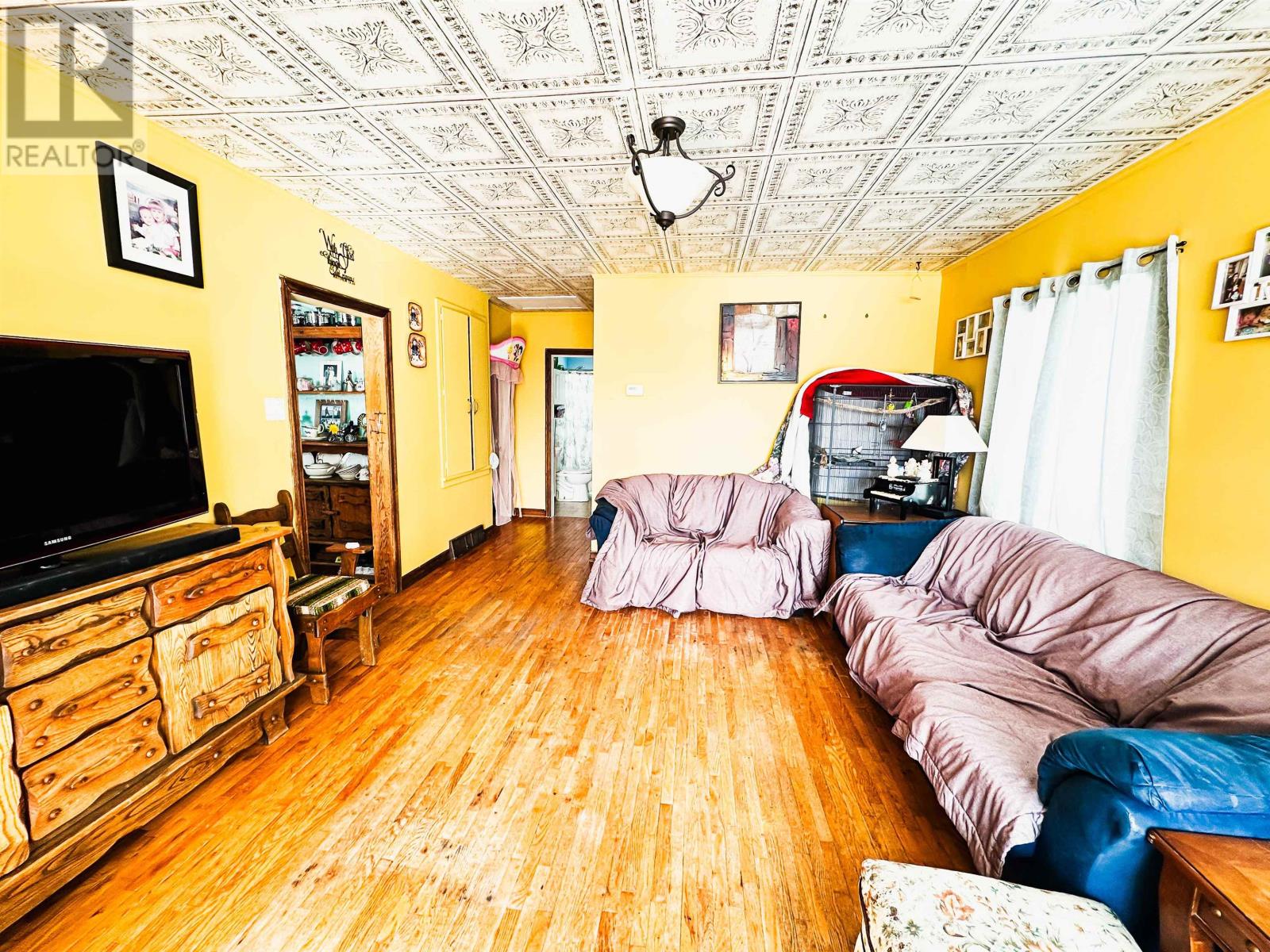 21 Macintosh St, Cochenour, Ontario  P0V 1L0 - Photo 2 - TB2600406