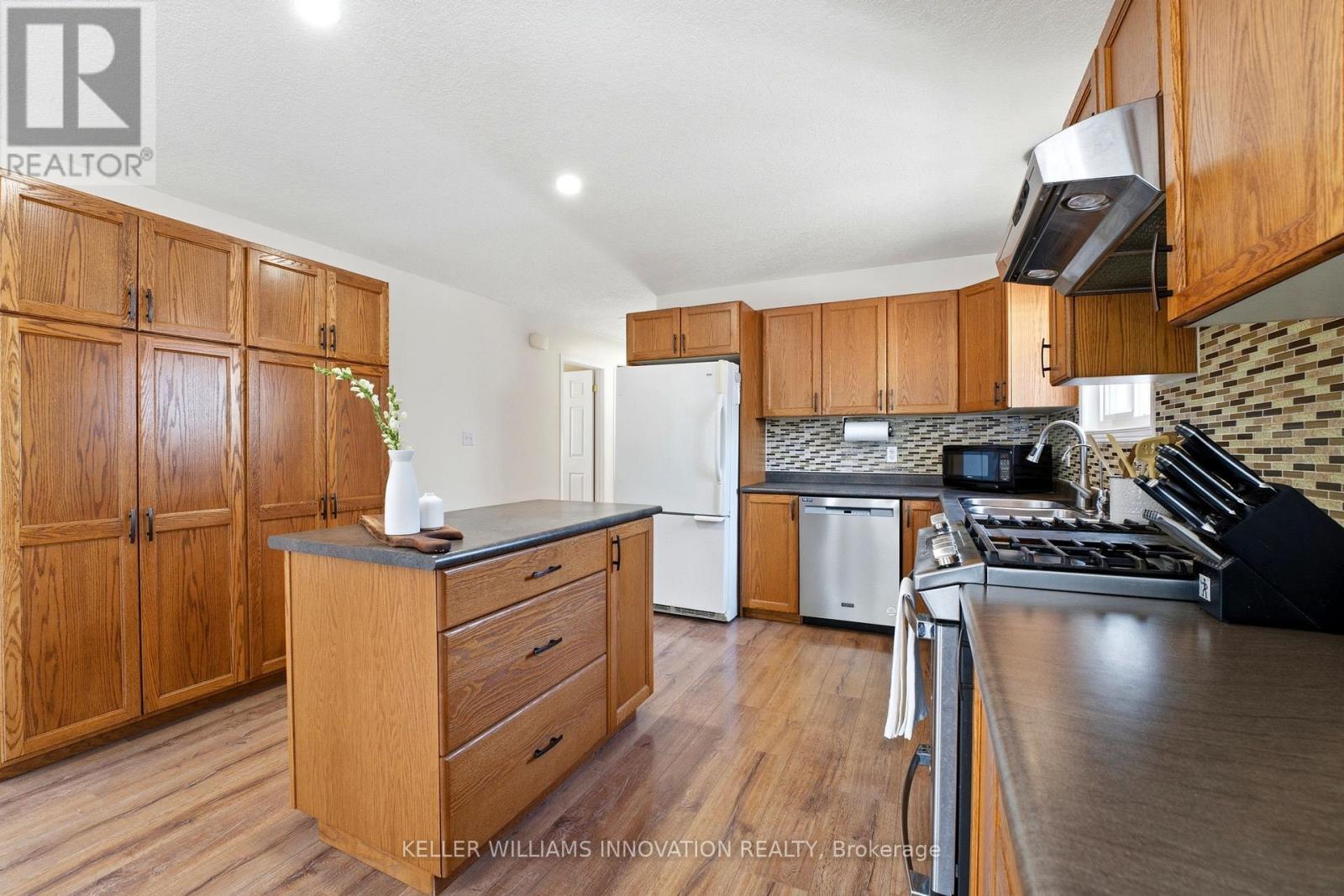 765 Reid Crescent, North Perth, Ontario  N4W 0A2 - Photo 10 - X12869768