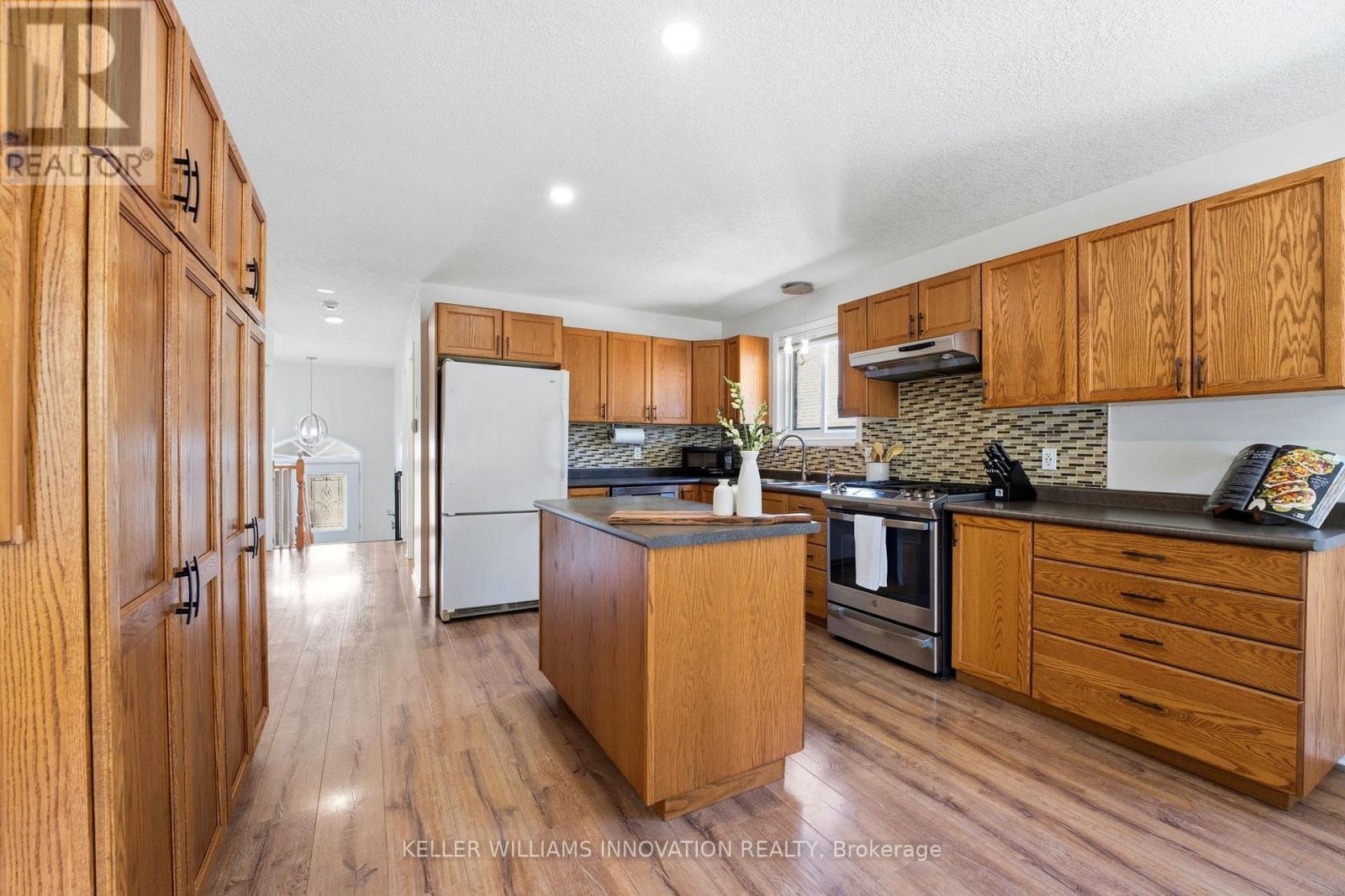 765 Reid Crescent, North Perth, Ontario  N4W 0A2 - Photo 2 - X12869768