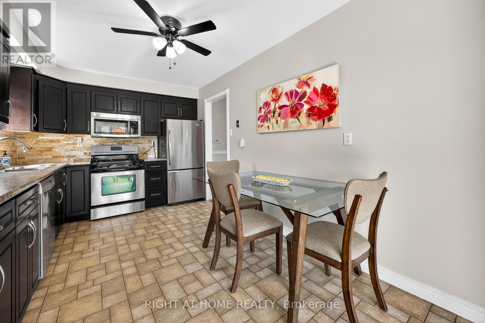 24 Milverton Close, Hamilton, Ontario  L0R 2H3 - Photo 19 - X12869798