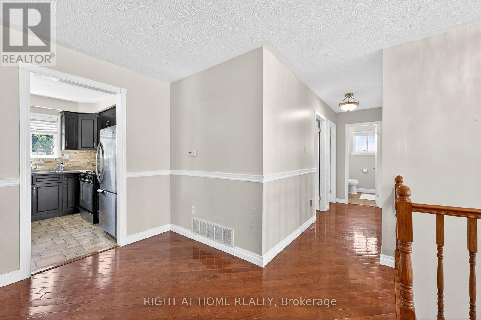 24 Milverton Close, Hamilton, Ontario  L0R 2H3 - Photo 20 - X12869798