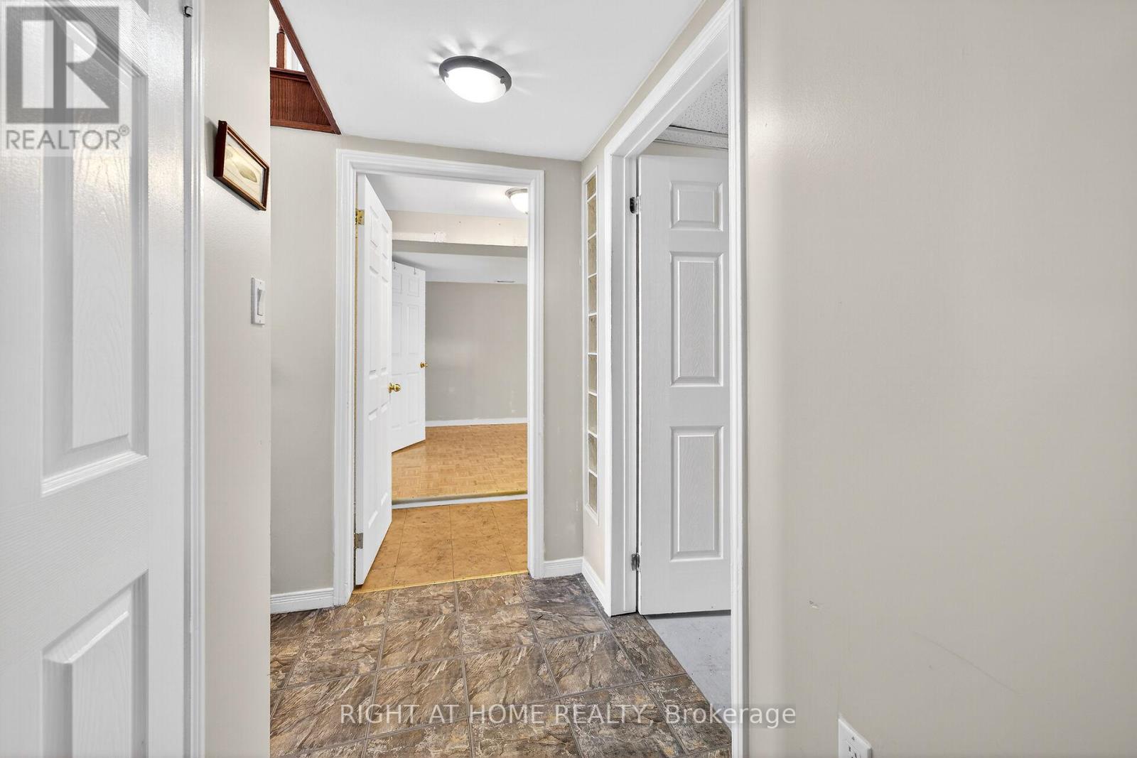 24 Milverton Close, Hamilton, Ontario  L0R 2H3 - Photo 32 - X12869798