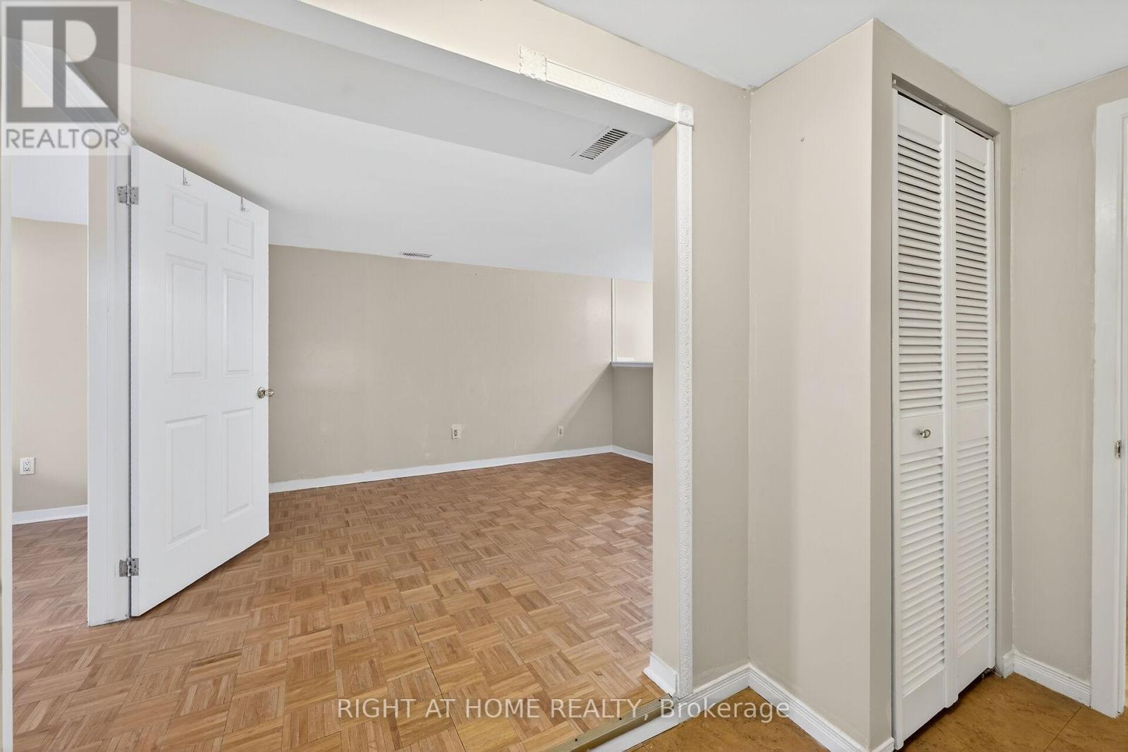 24 Milverton Close, Hamilton, Ontario  L0R 2H3 - Photo 36 - X12869798