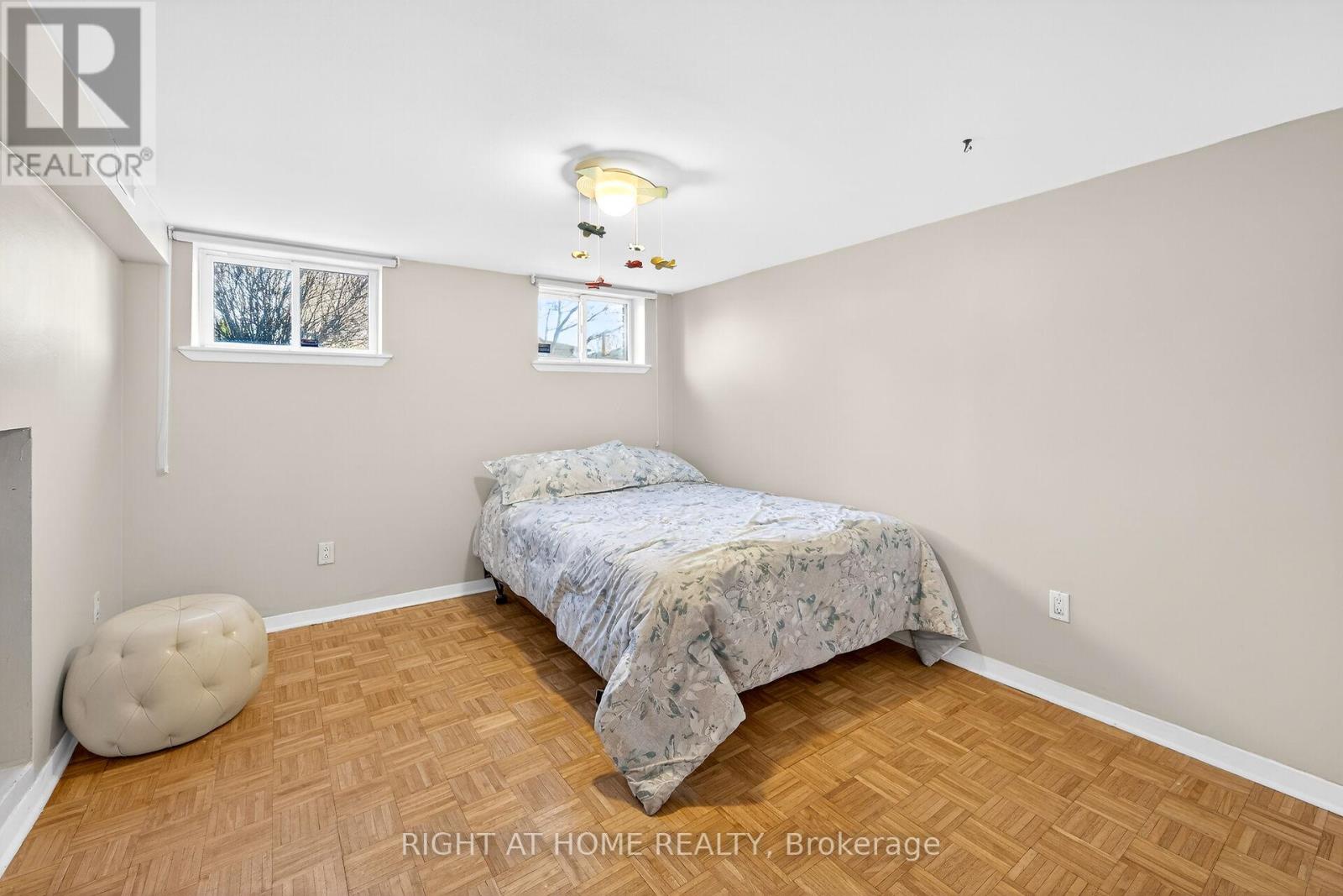 24 Milverton Close, Hamilton, Ontario  L0R 2H3 - Photo 37 - X12869798