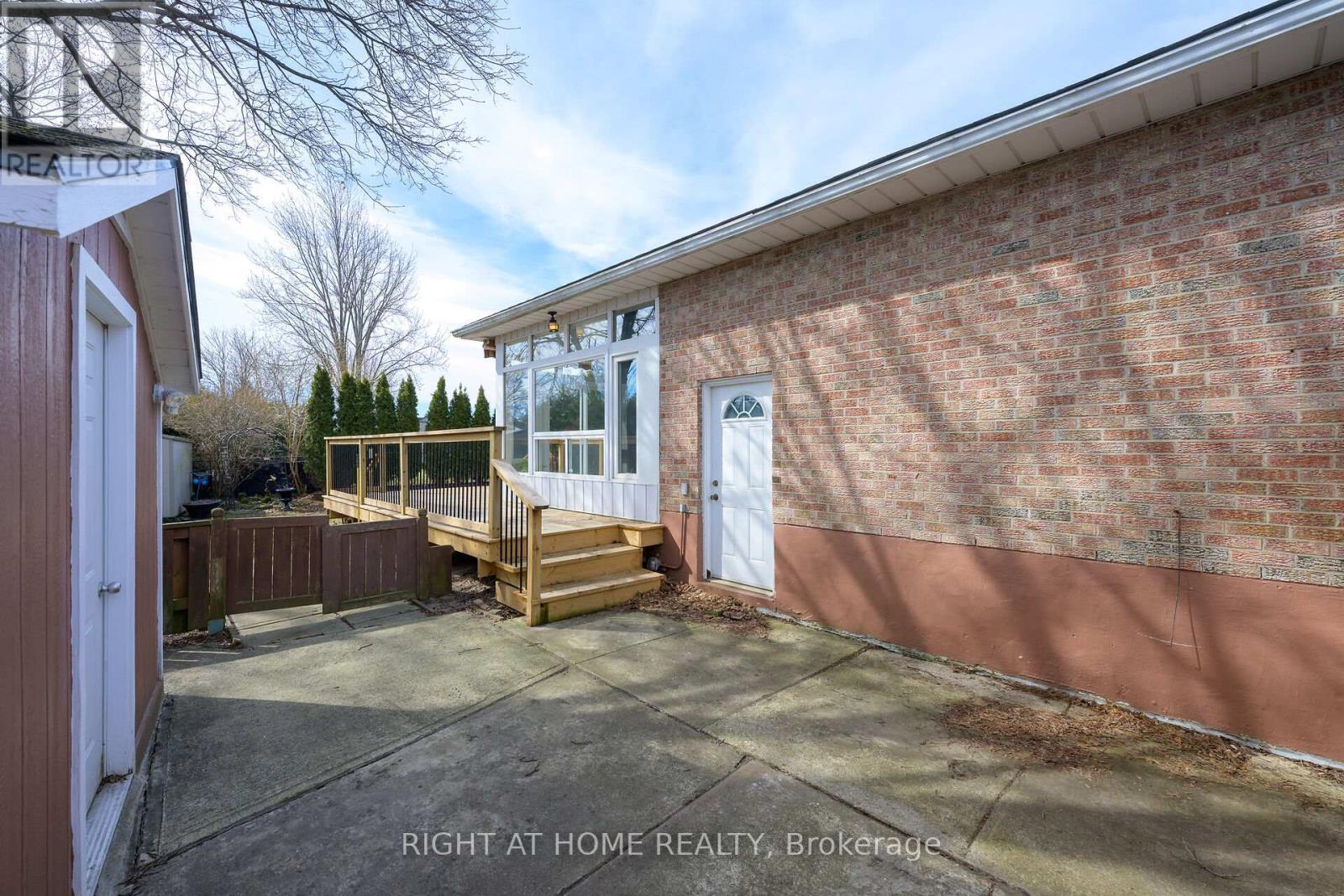 24 Milverton Close, Hamilton, Ontario  L0R 2H3 - Photo 42 - X12869798
