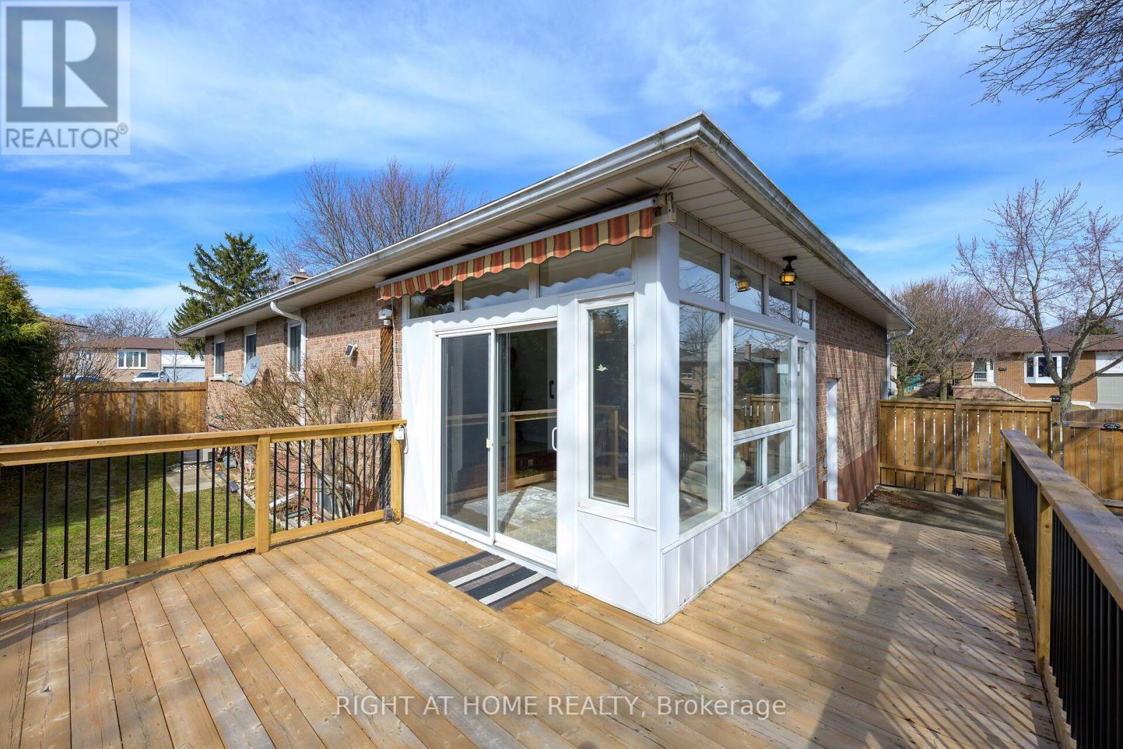 24 Milverton Close, Hamilton, Ontario  L0R 2H3 - Photo 44 - X12869798