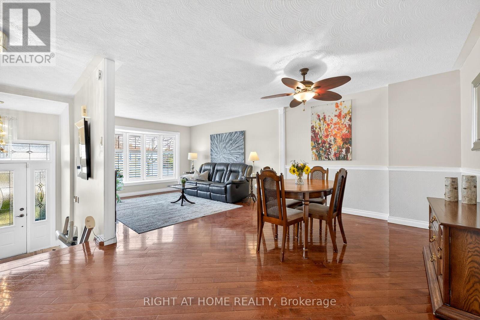 24 Milverton Close, Hamilton, Ontario  L0R 2H3 - Photo 5 - X12869798