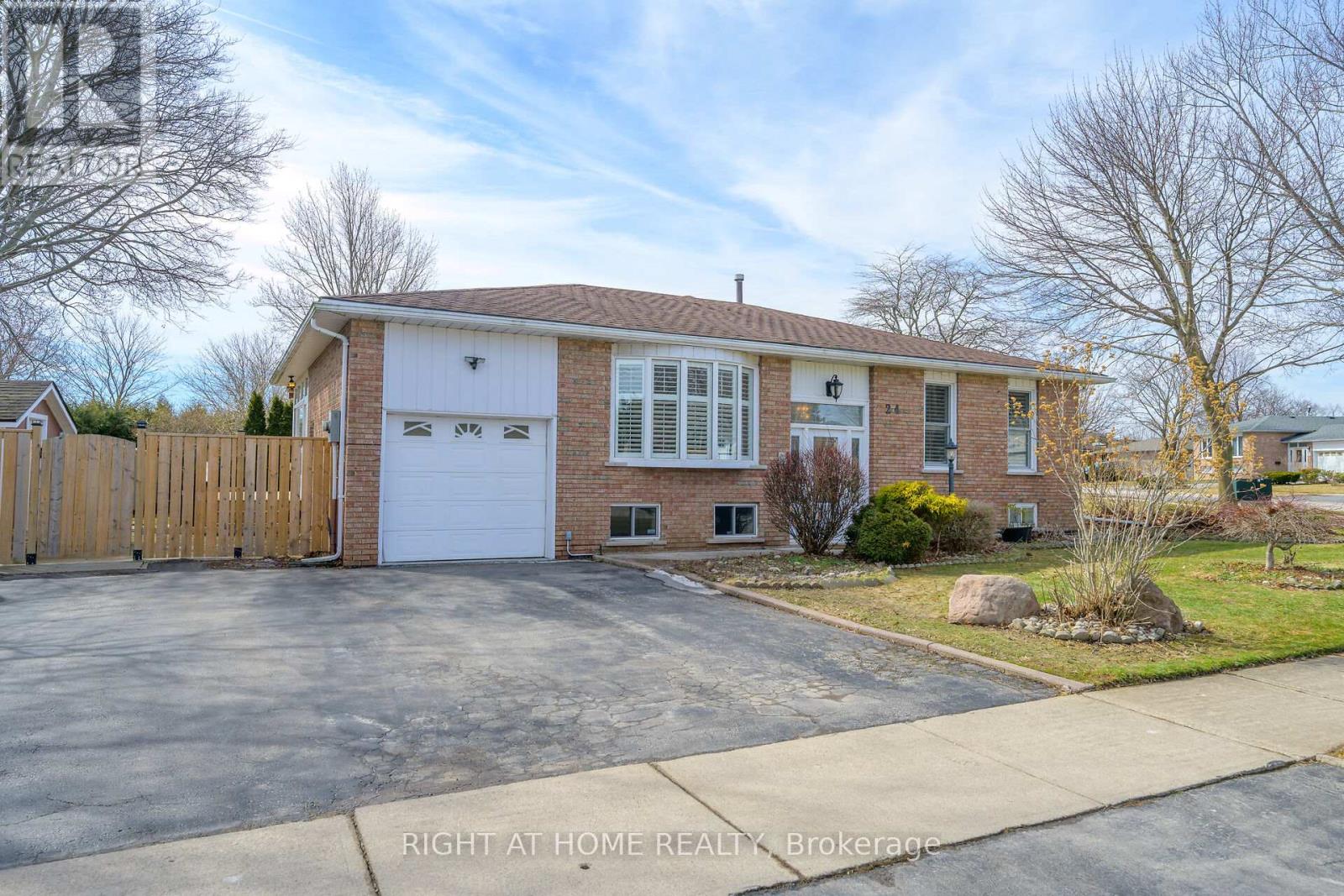 24 Milverton Close, Hamilton, Ontario  L0R 2H3 - Photo 50 - X12869798