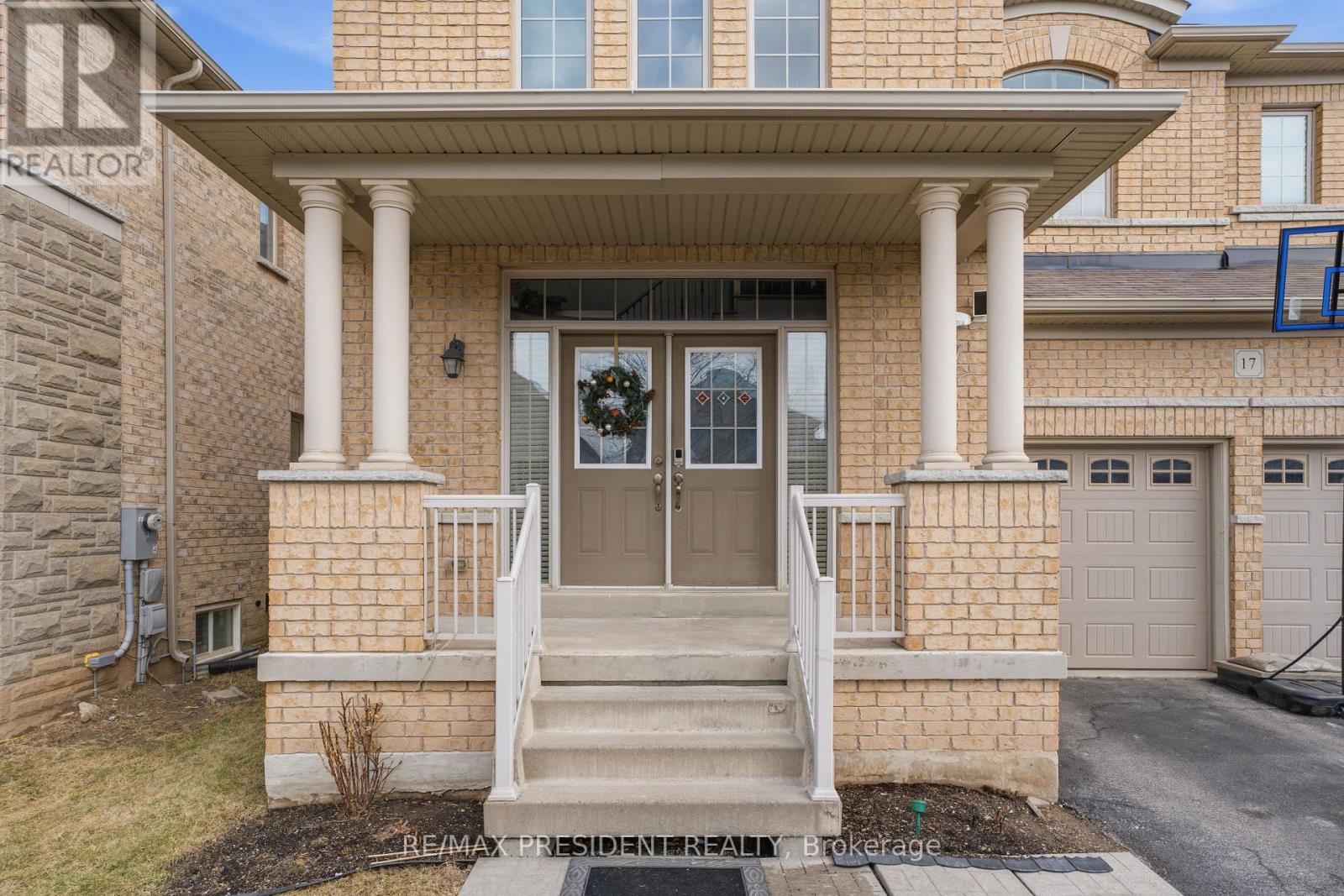 17 Mccartney Street, Hamilton, Ontario  L8B 0T7 - Photo 4 - X12869838