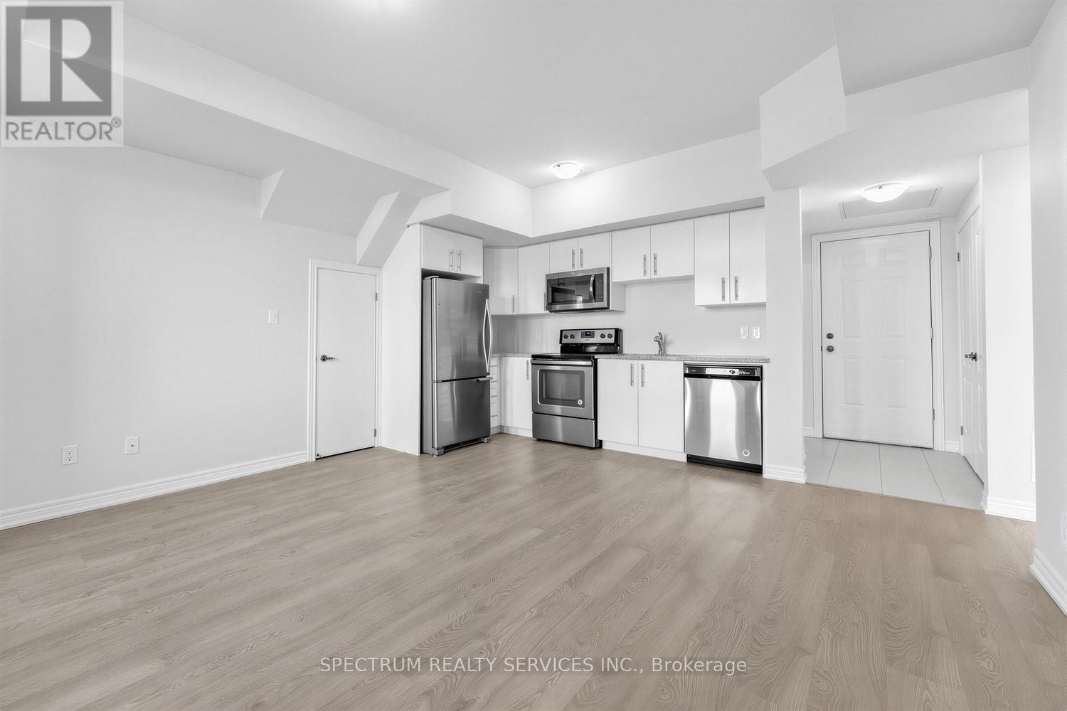 105 - 160 Watson Road, Guelph, Ontario  N1E 0P6 - Photo 13 - X12869862