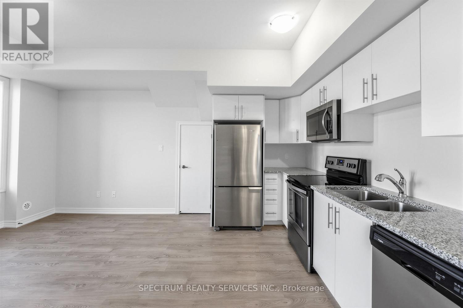 105 - 160 Watson Road, Guelph, Ontario  N1E 0P6 - Photo 19 - X12869862