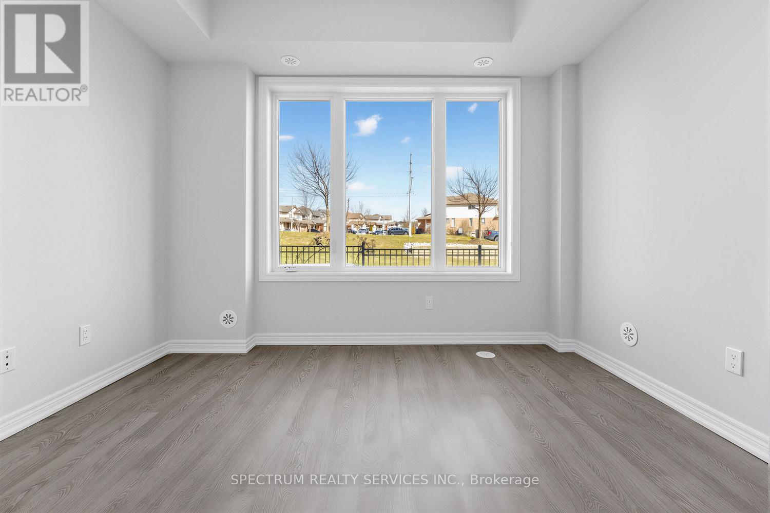 105 - 160 Watson Road, Guelph, Ontario  N1E 0P6 - Photo 24 - X12869862