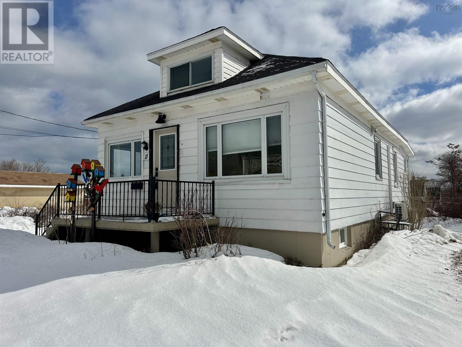 11 James Street, Glace Bay, Nova Scotia