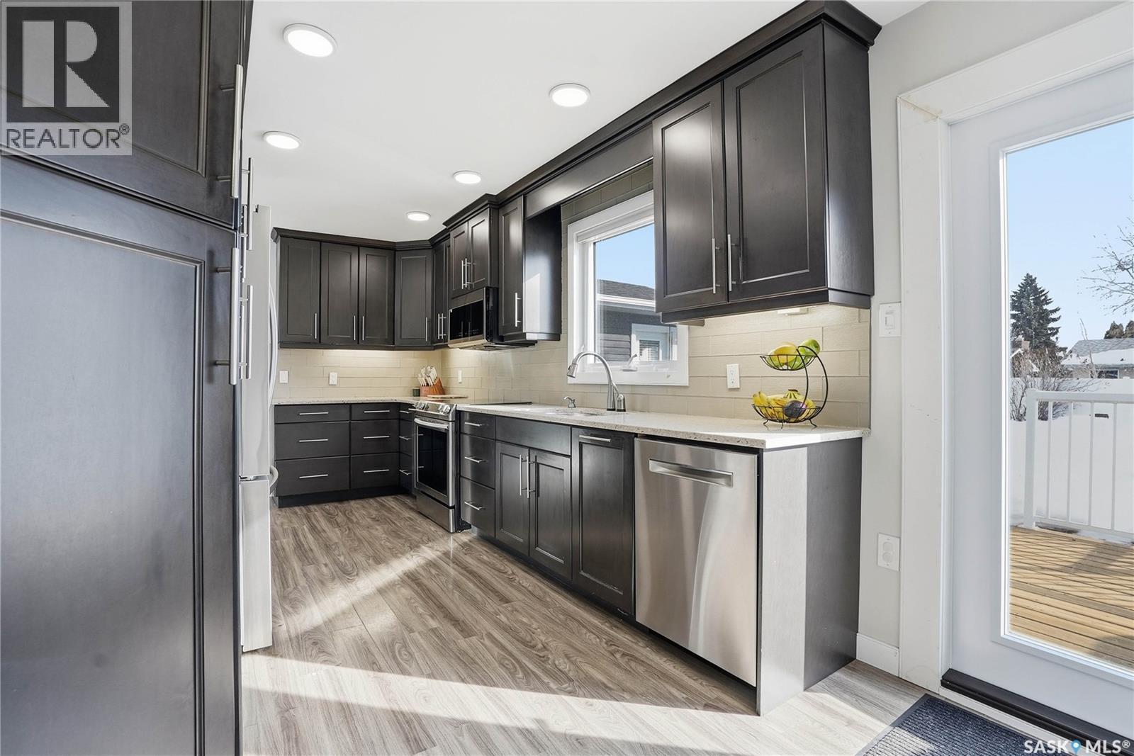 109 Churchill Drive, Saskatoon, Saskatchewan  S7K 3X3 - Photo 12 - SK030154