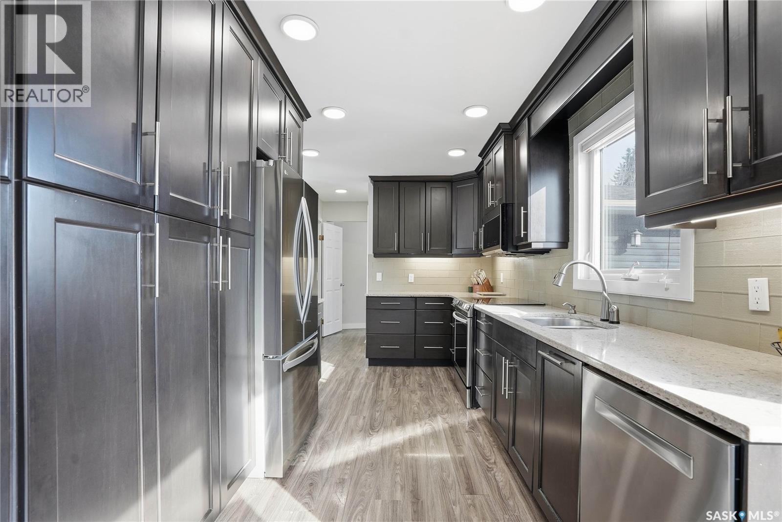 109 Churchill Drive, Saskatoon, Saskatchewan  S7K 3X3 - Photo 13 - SK030154