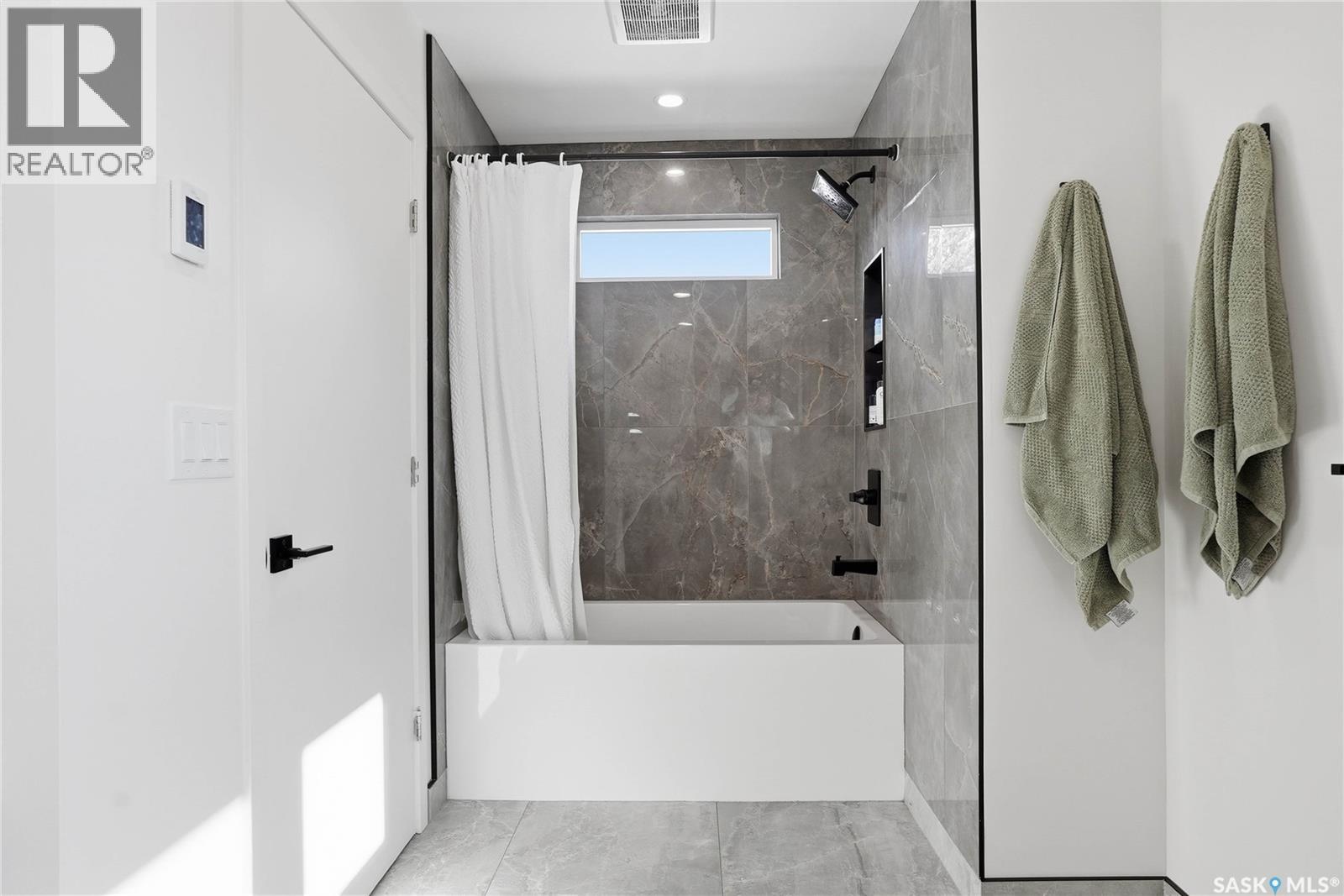 109 Churchill Drive, Saskatoon, Saskatchewan  S7K 3X3 - Photo 45 - SK030154