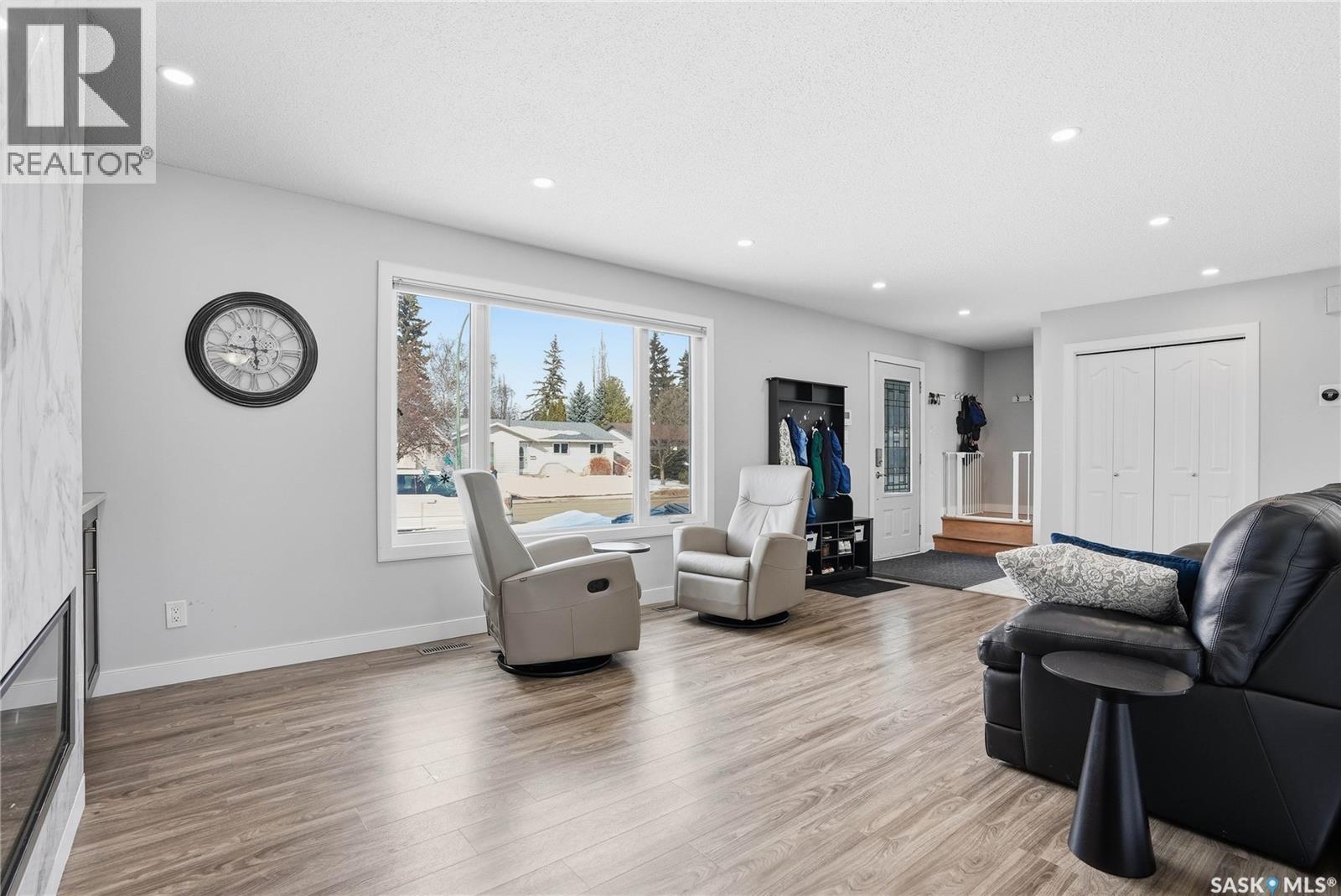 109 Churchill Drive, Saskatoon, Saskatchewan  S7K 3X3 - Photo 8 - SK030154