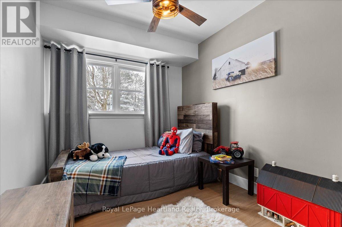 77 Chalk Street N, Huron East, Ontario  N0K 1W0 - Photo 28 - X12830850