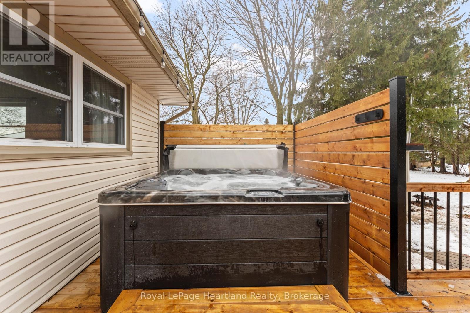 77 Chalk Street N, Huron East, Ontario  N0K 1W0 - Photo 33 - X12830850