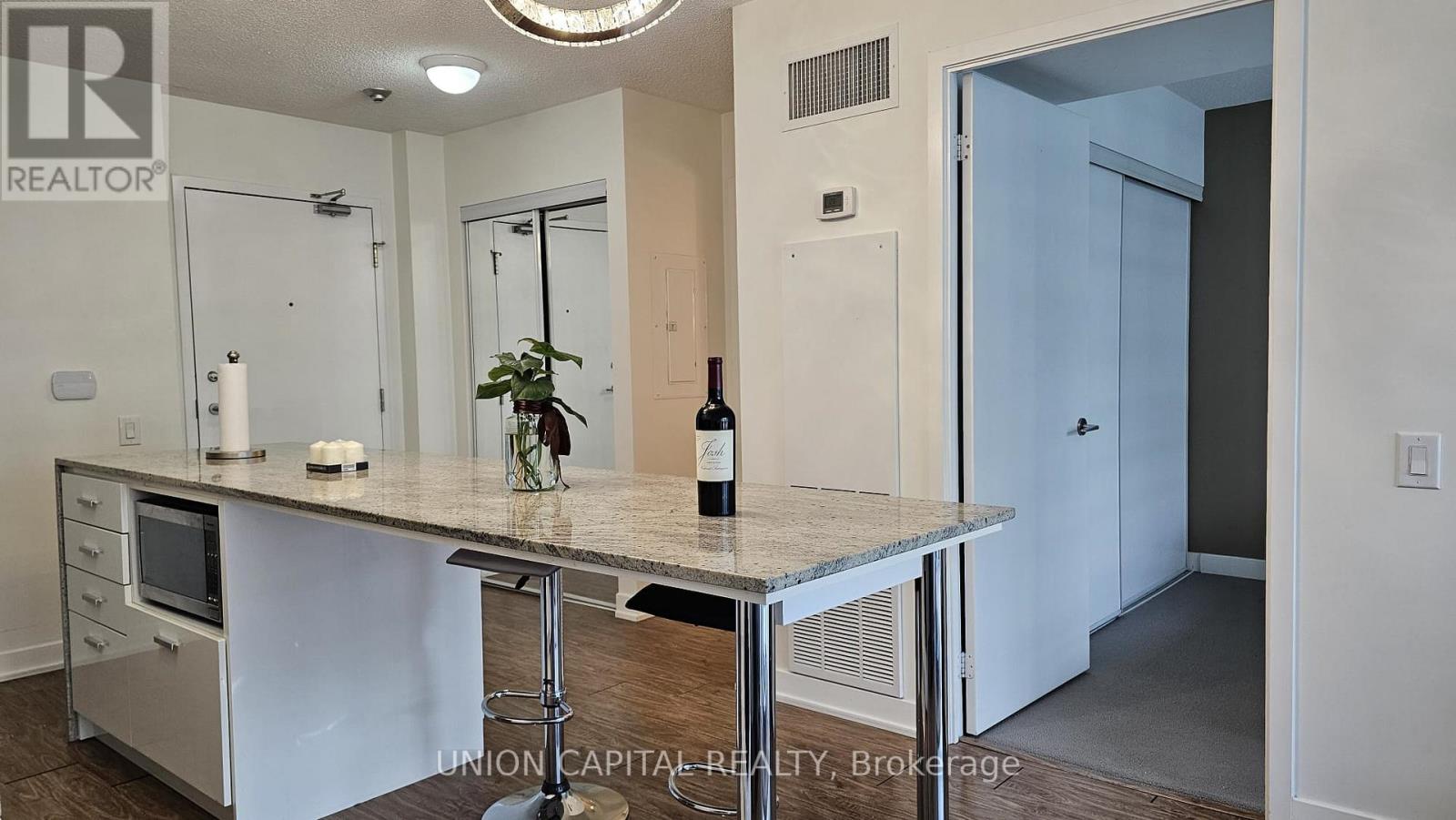 1011 - 19 Singer Court, Toronto, Ontario  M2K 0B2 - Photo 10 - C12869758