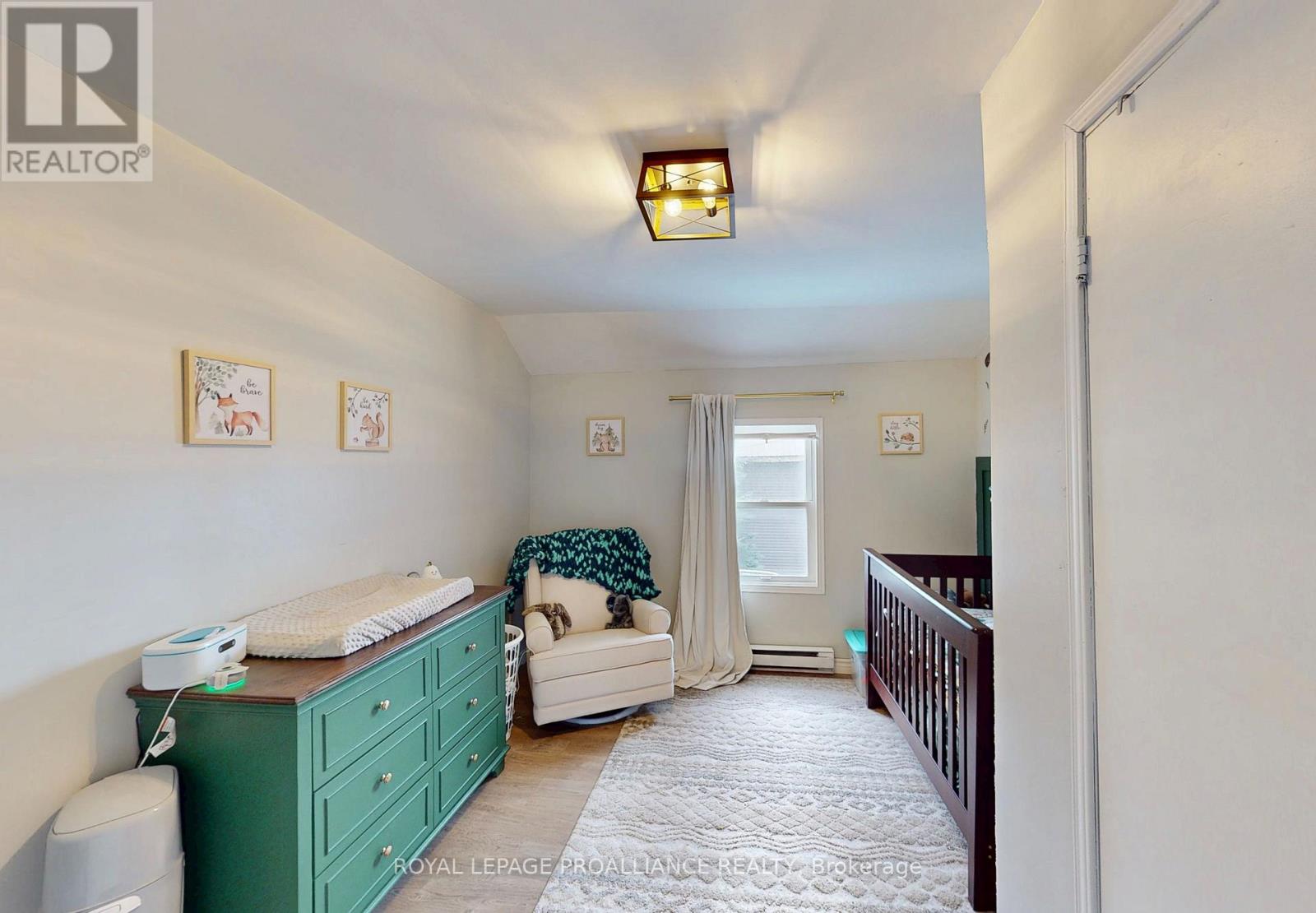 32 Mcnichol Avenue, Quinte West (Trenton Ward), Ontario  K8V 2R6 - Photo 15 - X12868346