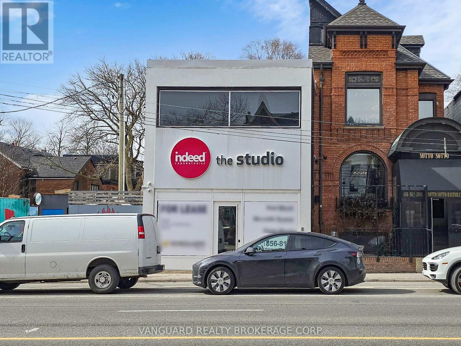 118 AVENUE ROAD, Toronto, Ontario