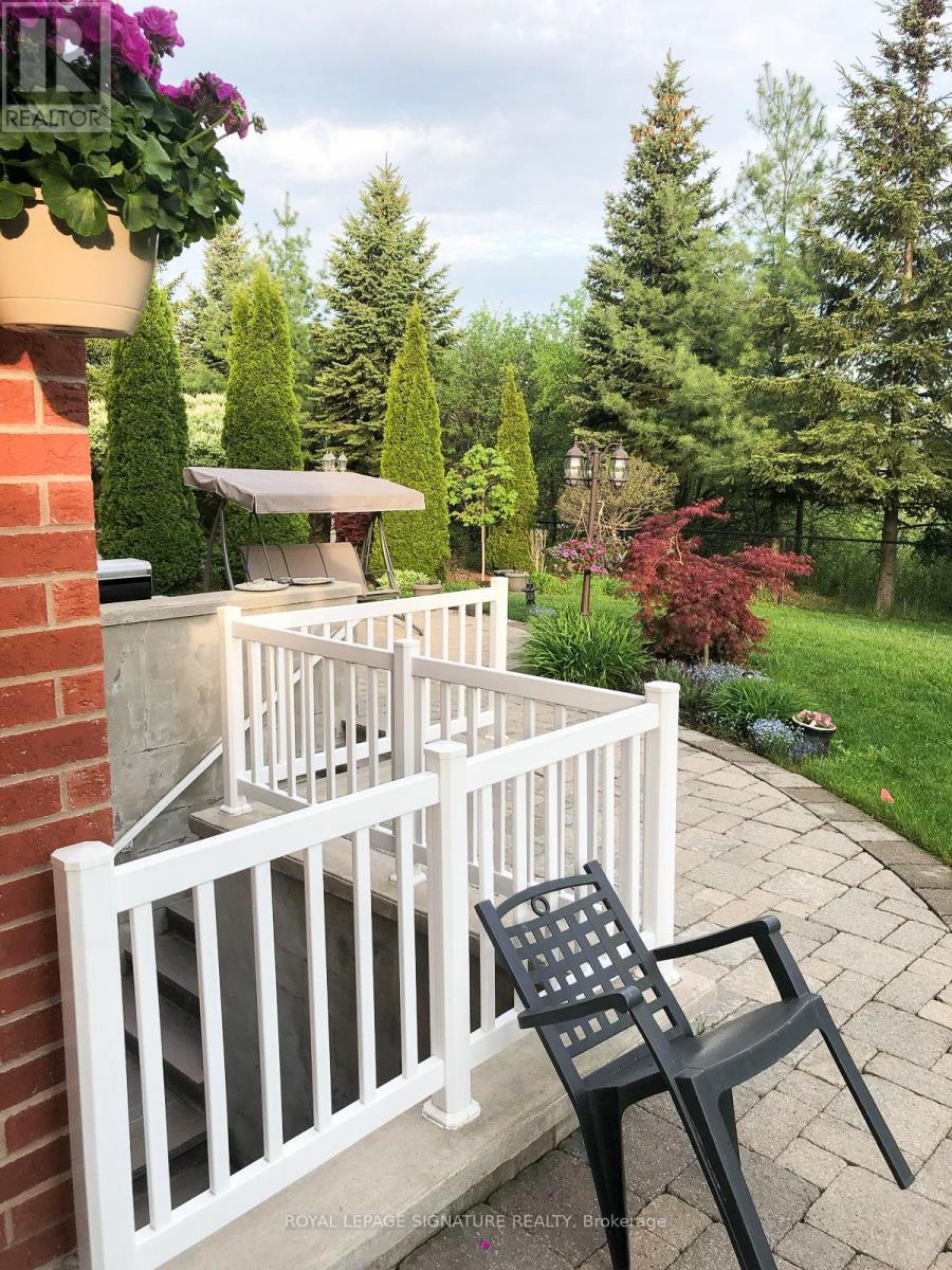 1590 Hallstone Road, Brampton, Ontario  L6Y 5K8 - Photo 47 - W12858238