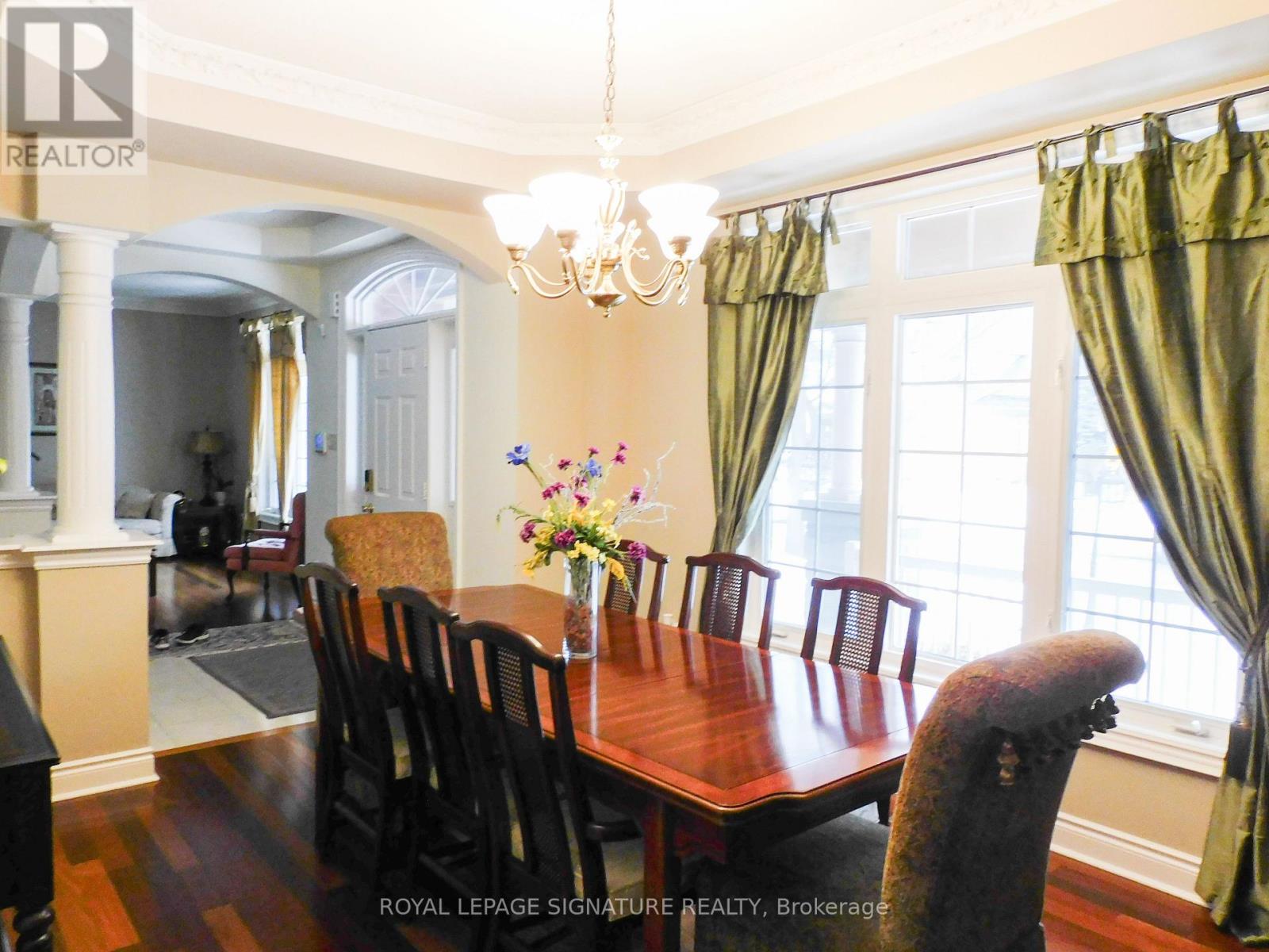 1590 Hallstone Road, Brampton, Ontario  L6Y 5K8 - Photo 7 - W12858238