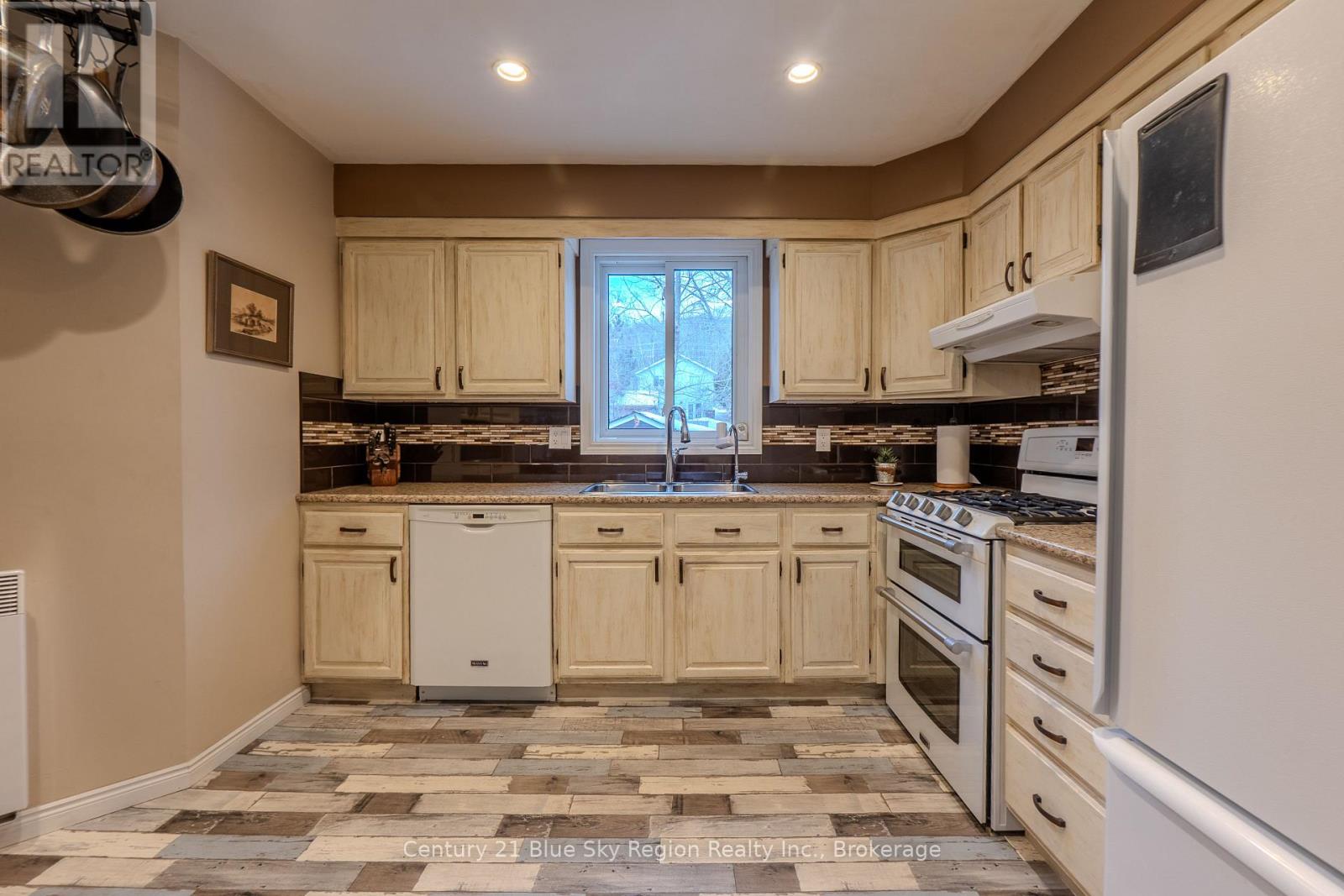 22 Canyon Court, North Bay, Ontario  P1B 9A7 - Photo 12 - X12870002