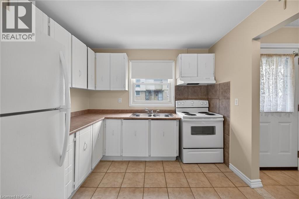 10 Angus Road Unit# 35, Hamilton, Ontario  L8K 6K3 - Photo 8 - 40811133