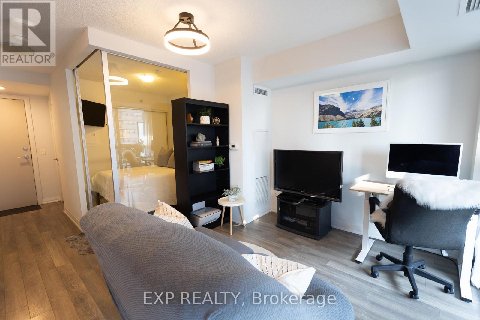 707 - 30 Meadowglen Place W, Toronto, Ontario  M1G 0A6 - Photo 7 - E12869922