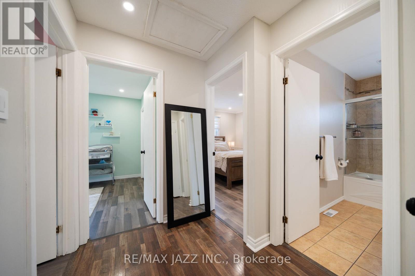 1007 Cardinal Court, Oshawa, Ontario  L1G 6Y3 - Photo 15 - E12870136