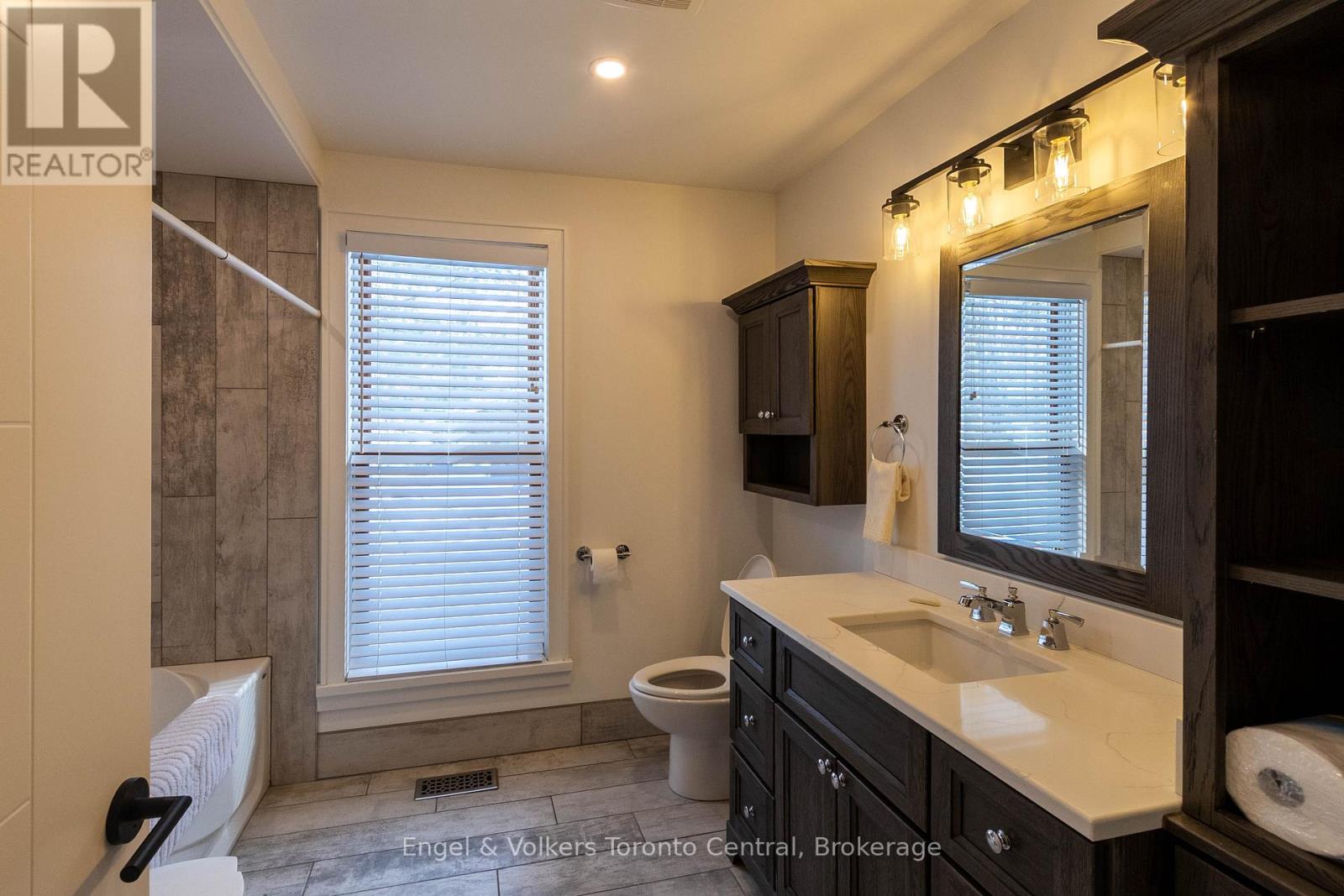 10 Daleman Drive, Bracebridge, Ontario  P1L 1A8 - Photo 20 - X12869872