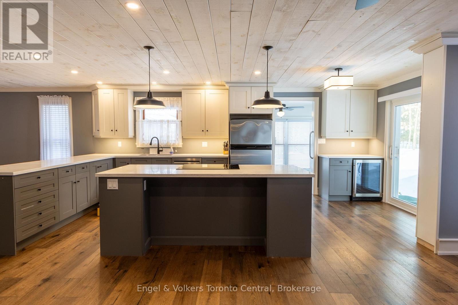 10 Daleman Drive, Bracebridge, Ontario  P1L 1A8 - Photo 9 - X12869872