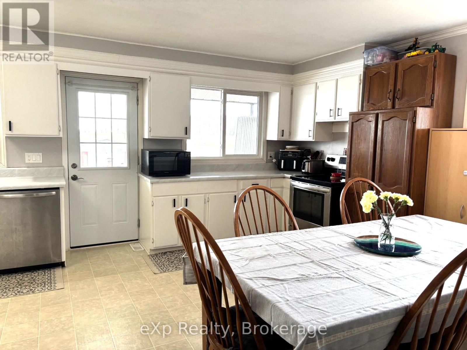 144 Cargill  (Main Street) Road, Brockton, Ontario  N0G 1J0 - Photo 15 - X12869954