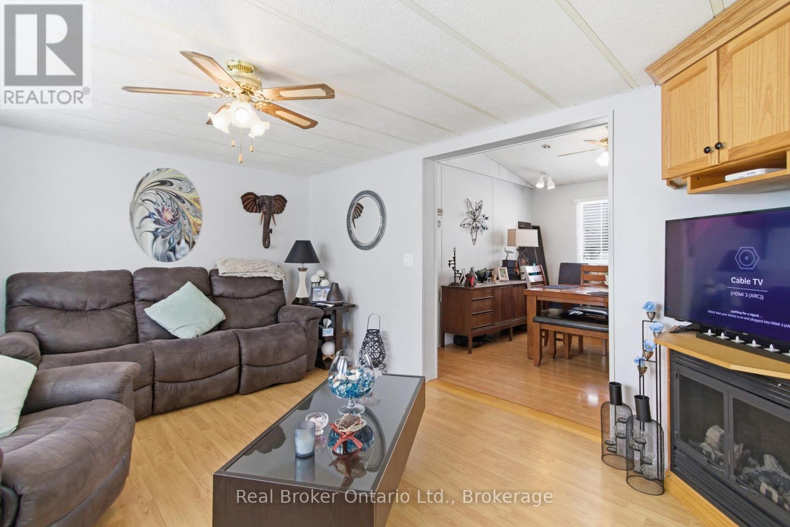 428 Pine Pass, Centre Wellington, Ontario  N1M 2W5 - Photo 12 - X12870108