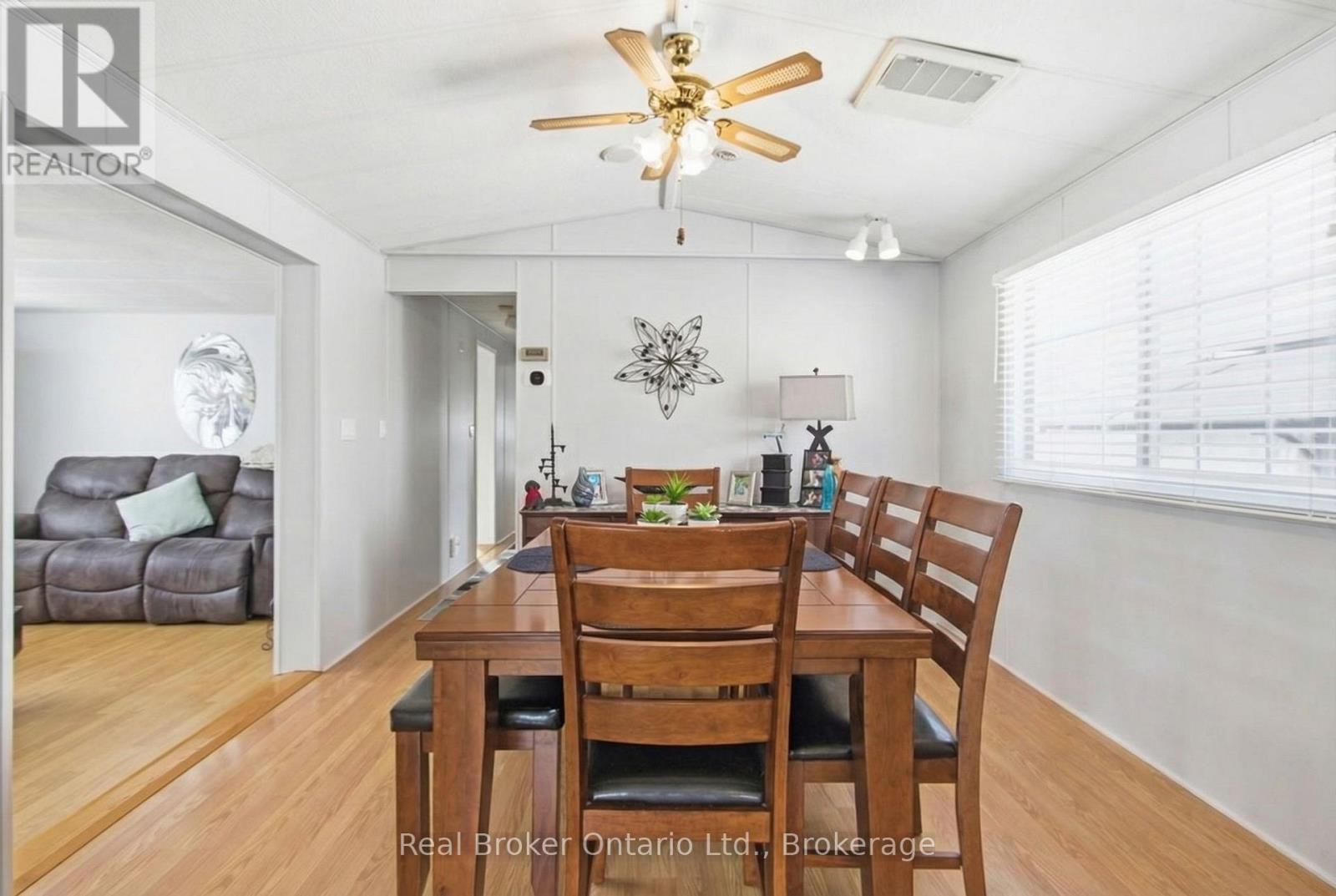 428 Pine Pass, Centre Wellington, Ontario  N1M 2W5 - Photo 13 - X12870108