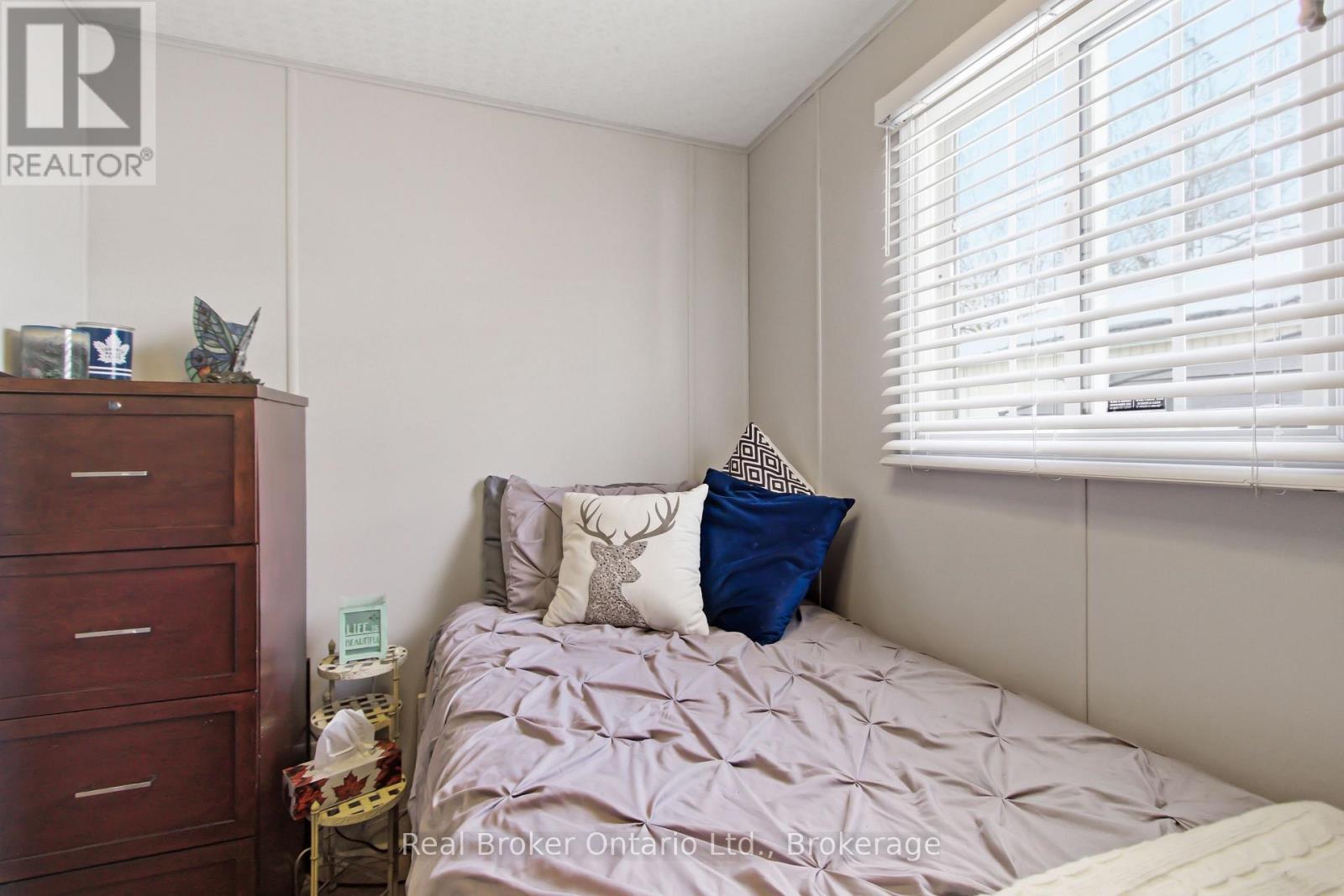 428 Pine Pass, Centre Wellington, Ontario  N1M 2W5 - Photo 24 - X12870108